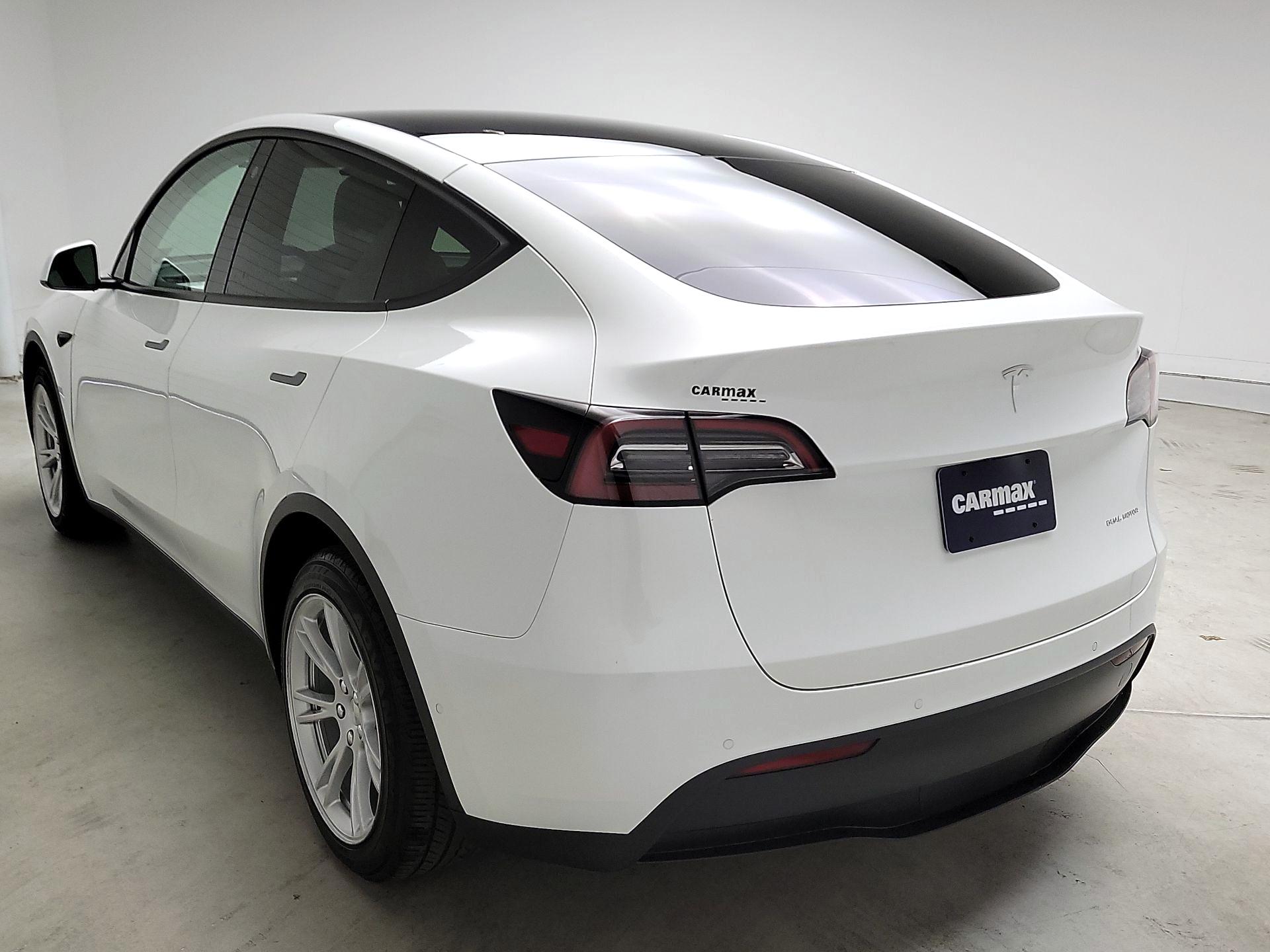 Thumbnail: 2022 Tesla Model Y - 7