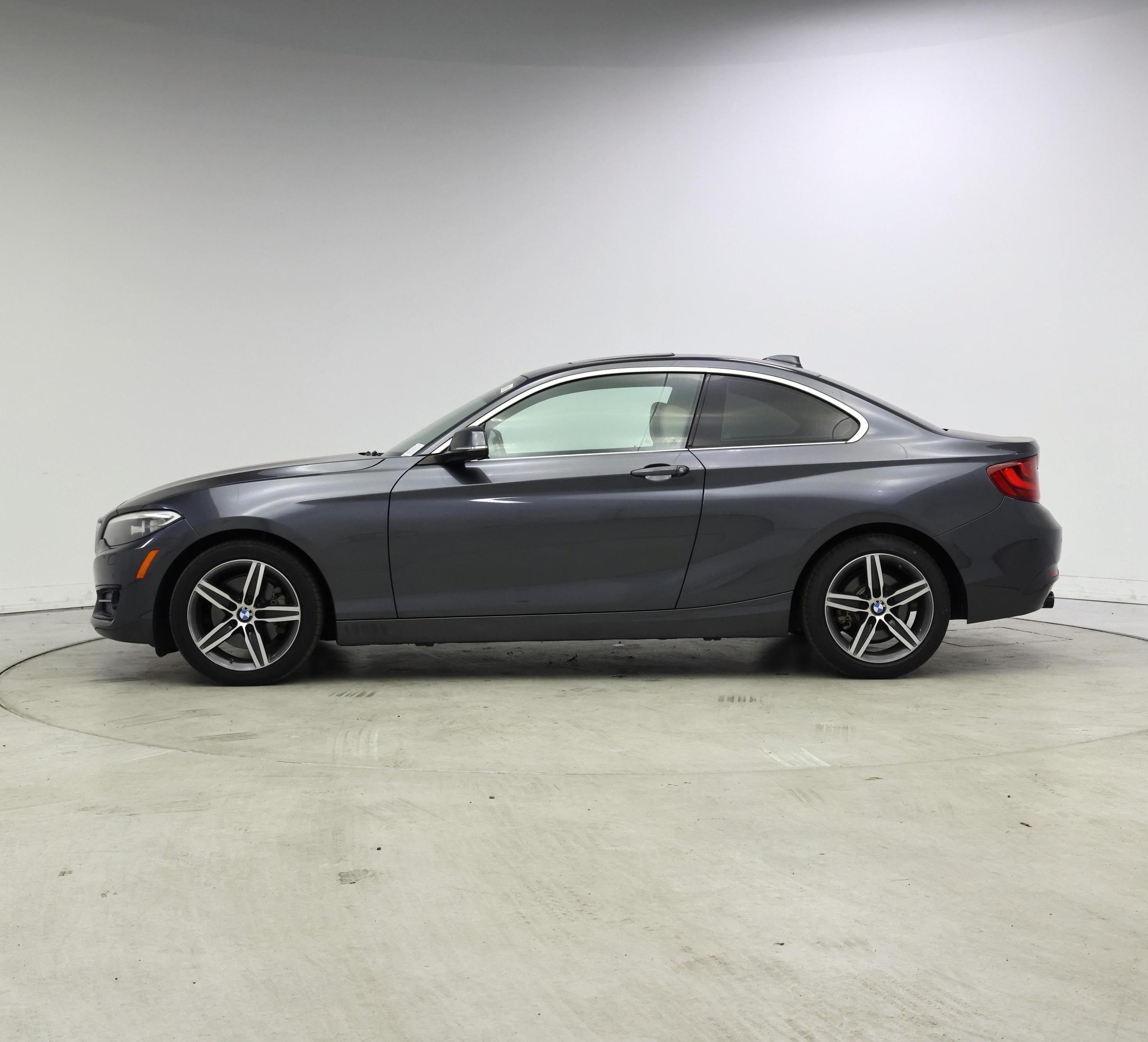 Thumbnail: 2017 BMW 2 Series - 3