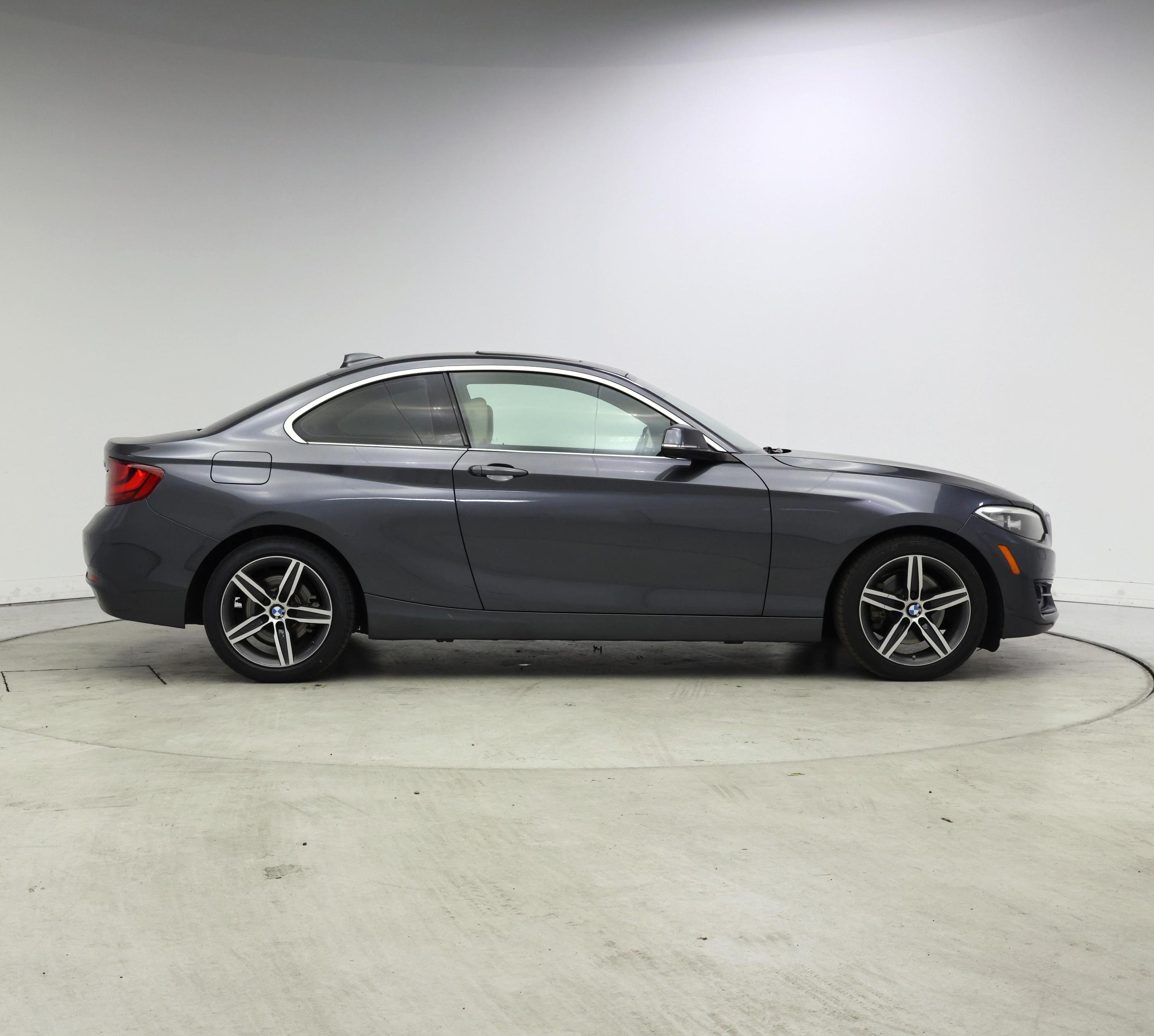 Thumbnail: 2017 BMW 2 Series - 7