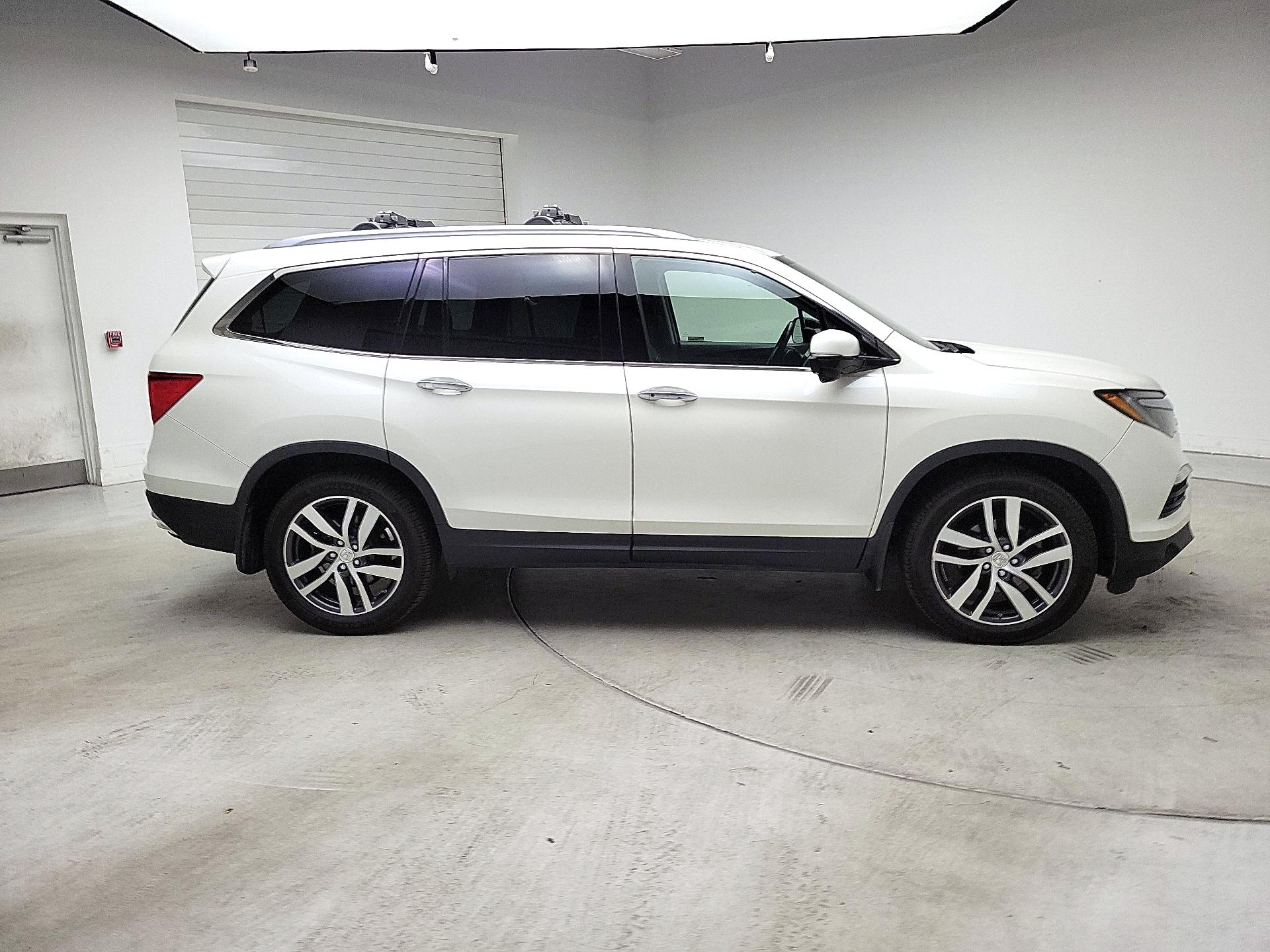 Thumbnail: 2018 Honda Pilot - 4