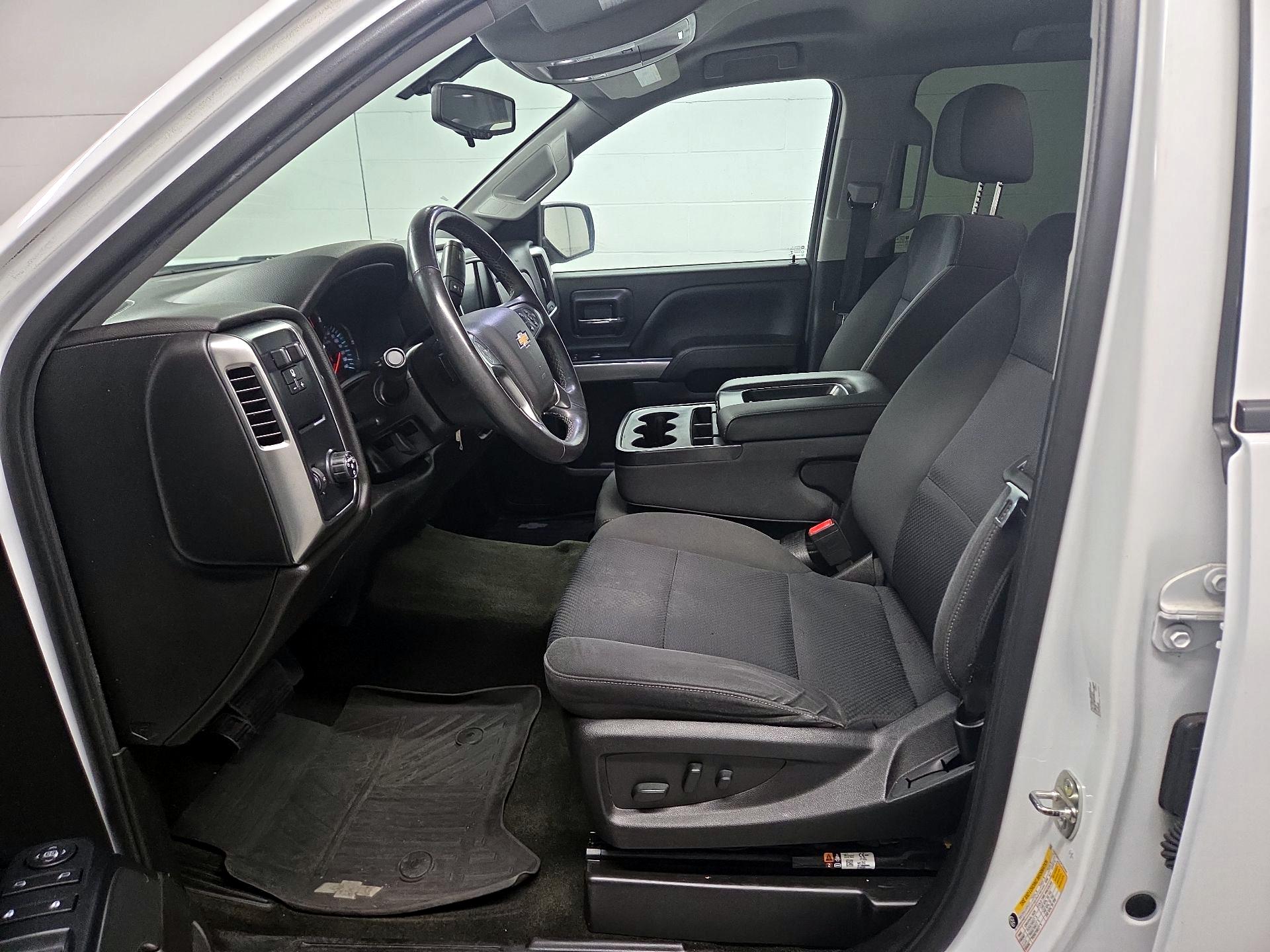 Thumbnail: 2018 Chevrolet Silverado 1500 - 11