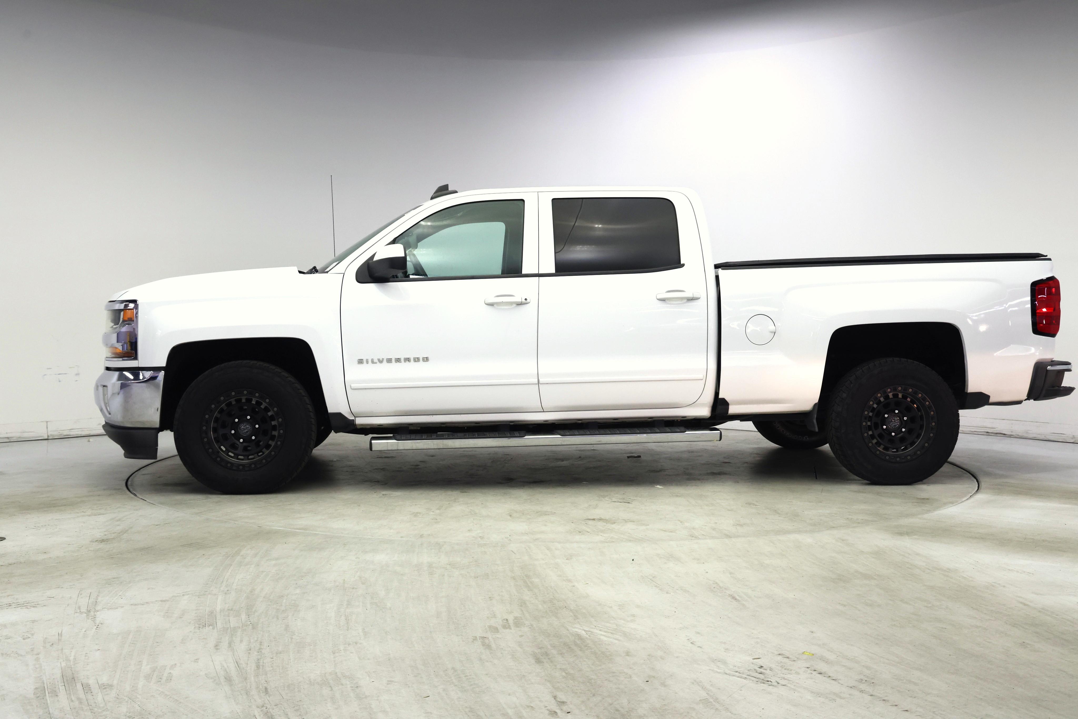Thumbnail: 2018 Chevrolet Silverado 1500 - 3