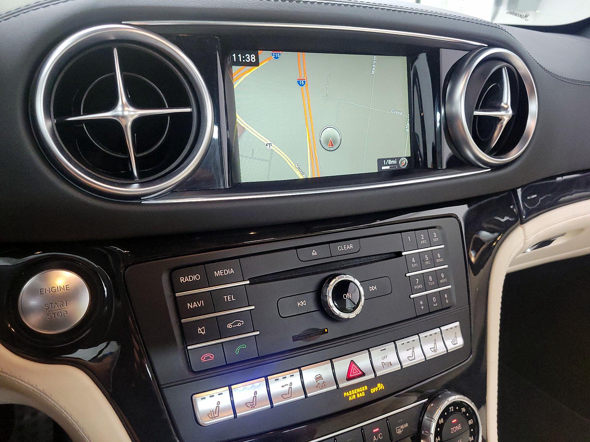 Thumbnail: 2019 Mercedes-Benz SL-Class - 13