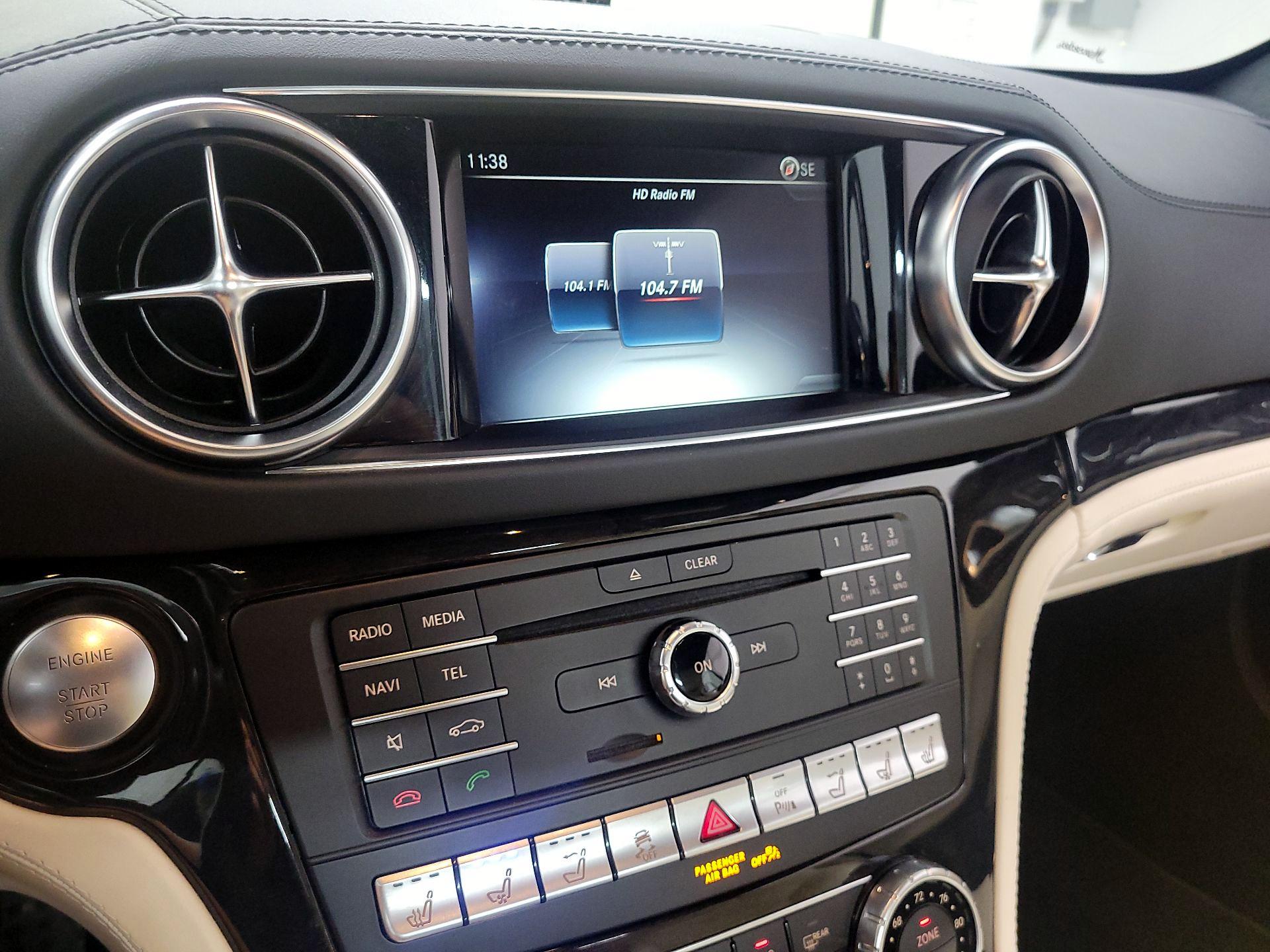 Thumbnail: 2019 Mercedes-Benz SL-Class - 15