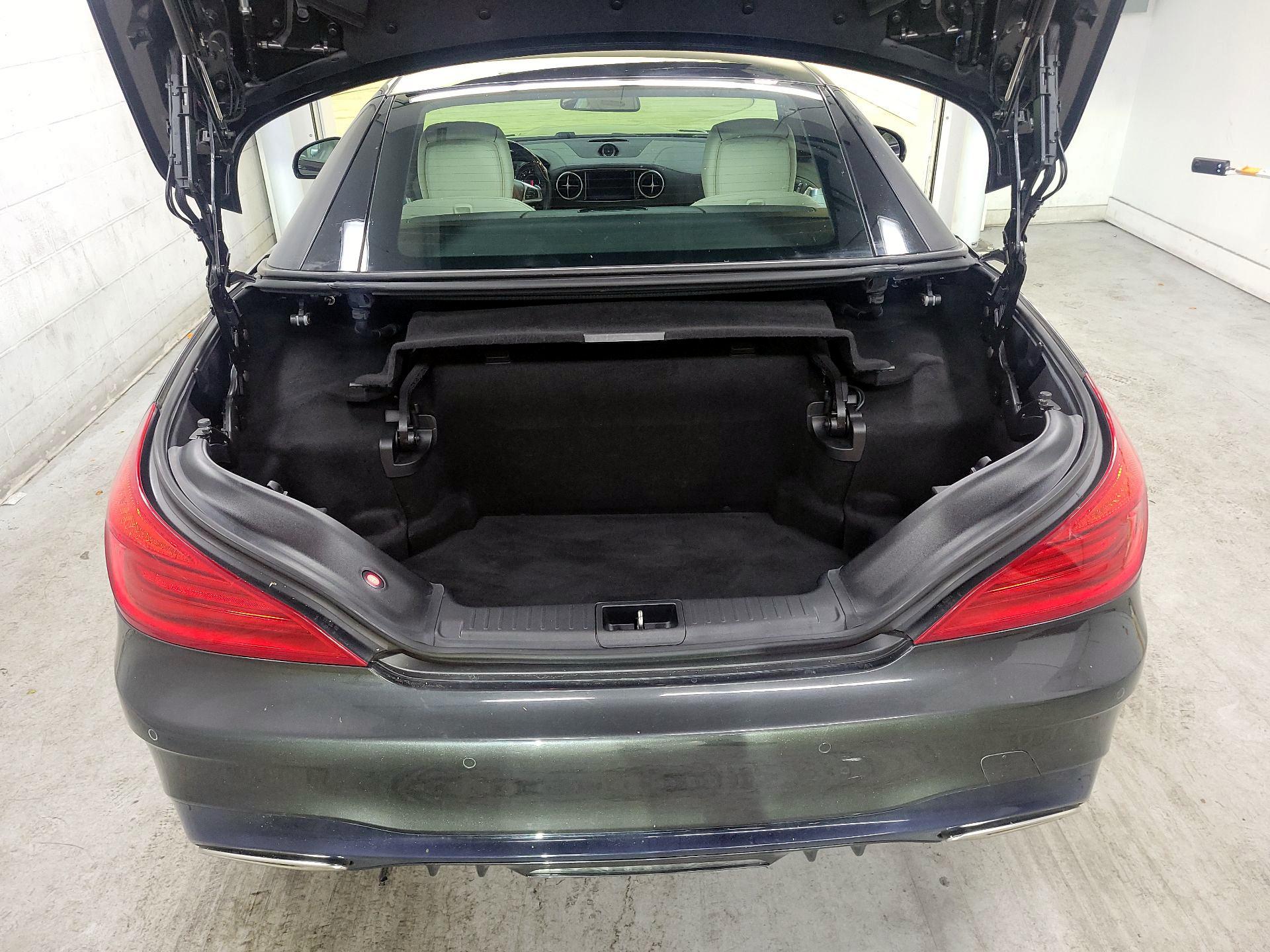 Thumbnail: 2019 Mercedes-Benz SL-Class - 18