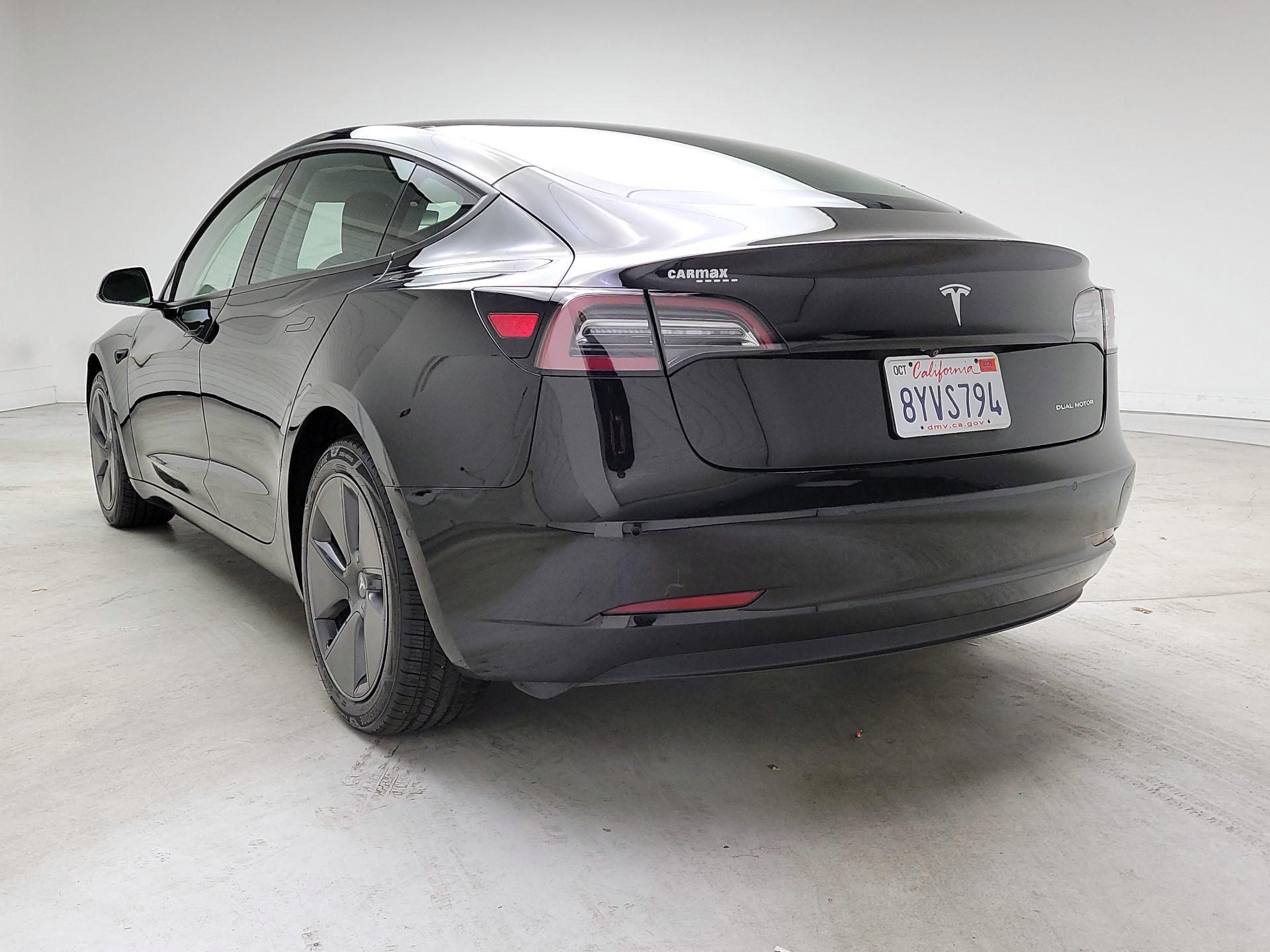 Thumbnail: 2021 Tesla Model 3 - 7