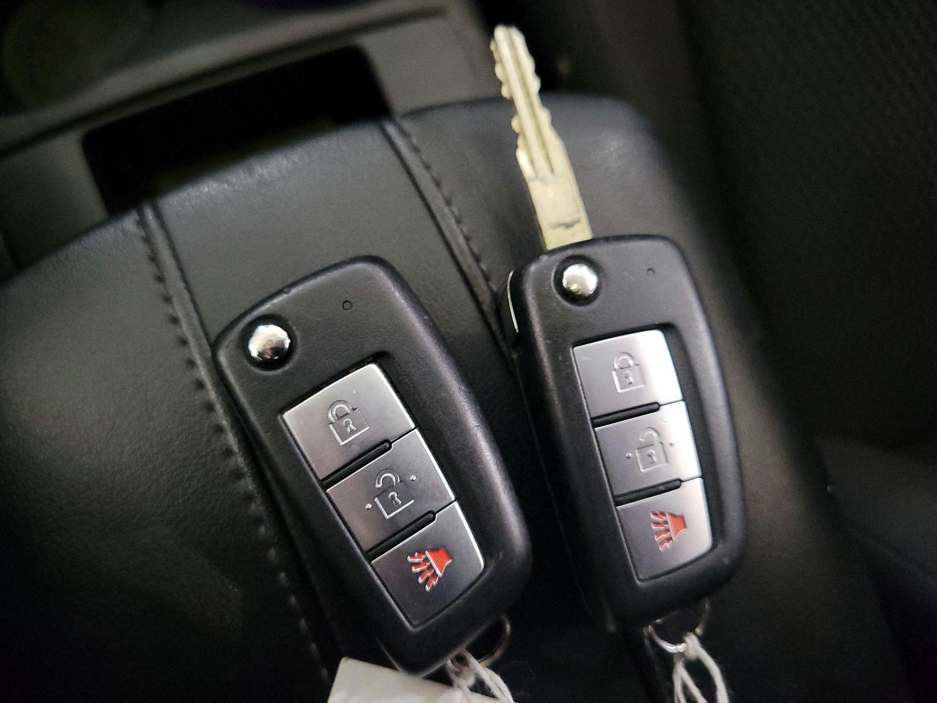 Thumbnail: 2018 Nissan Rogue Sport - 18