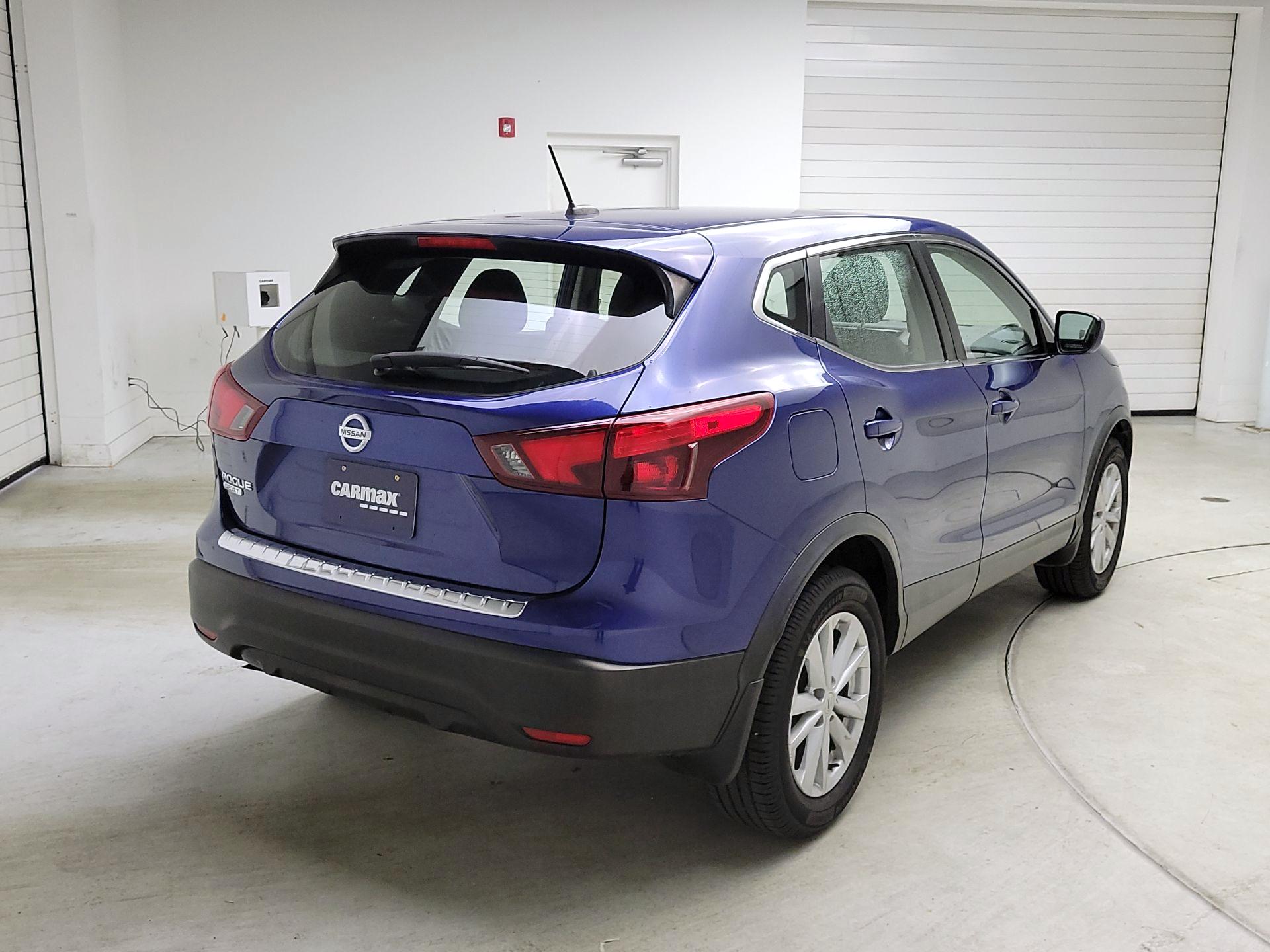 Thumbnail: 2018 Nissan Rogue Sport - 5