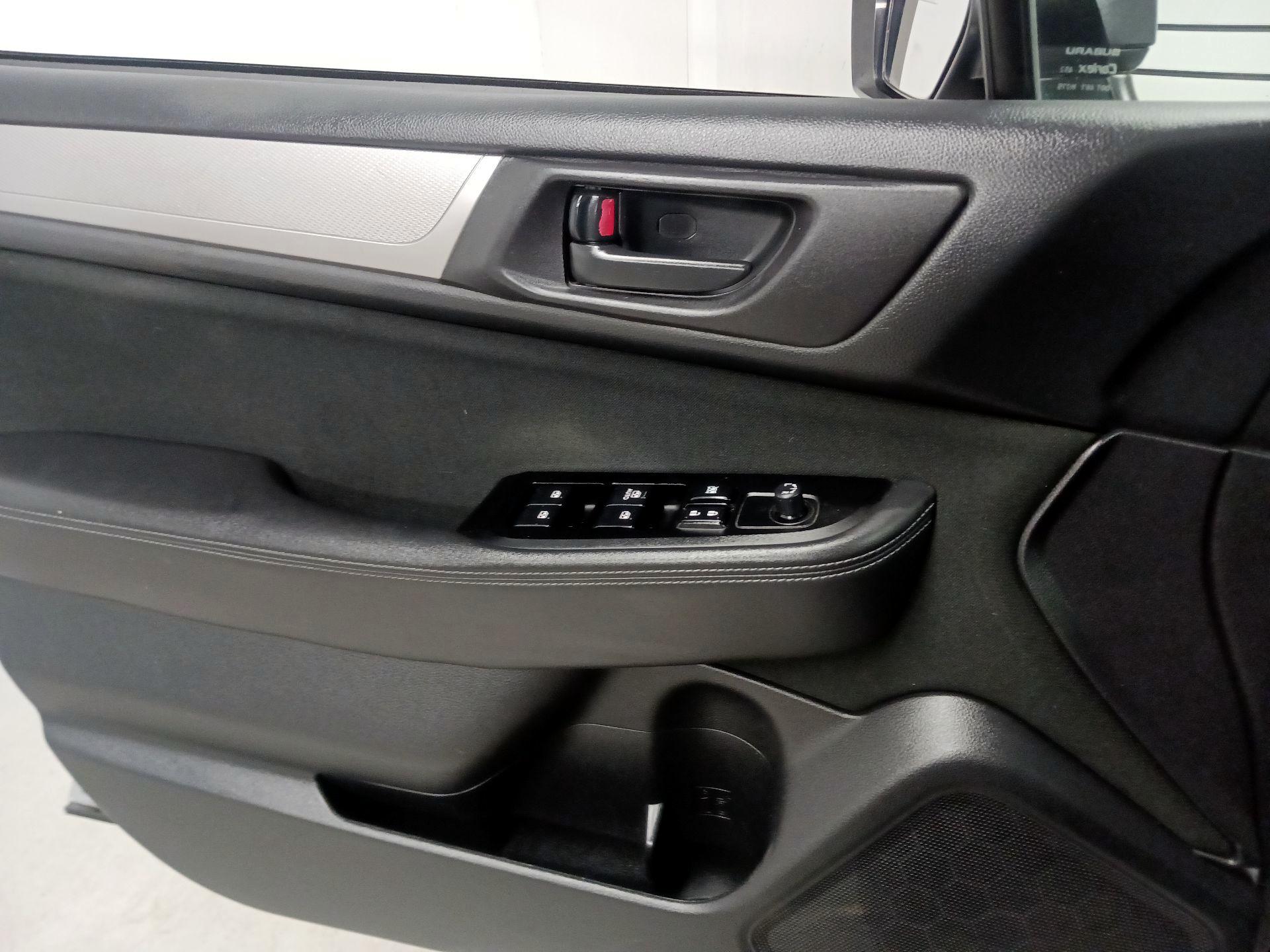 Thumbnail: 2015 Subaru Outback - 12