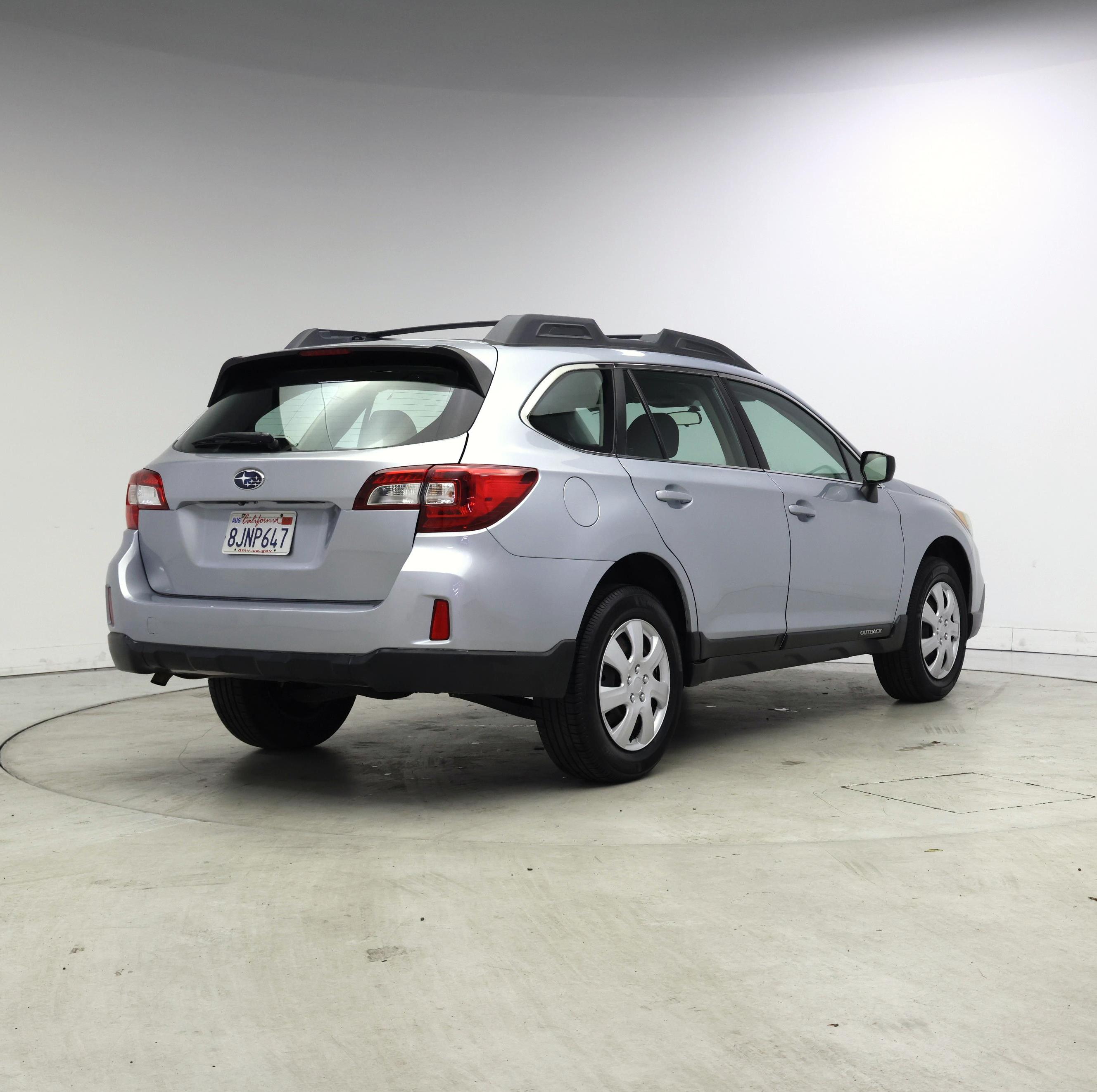 Thumbnail: 2015 Subaru Outback - 8