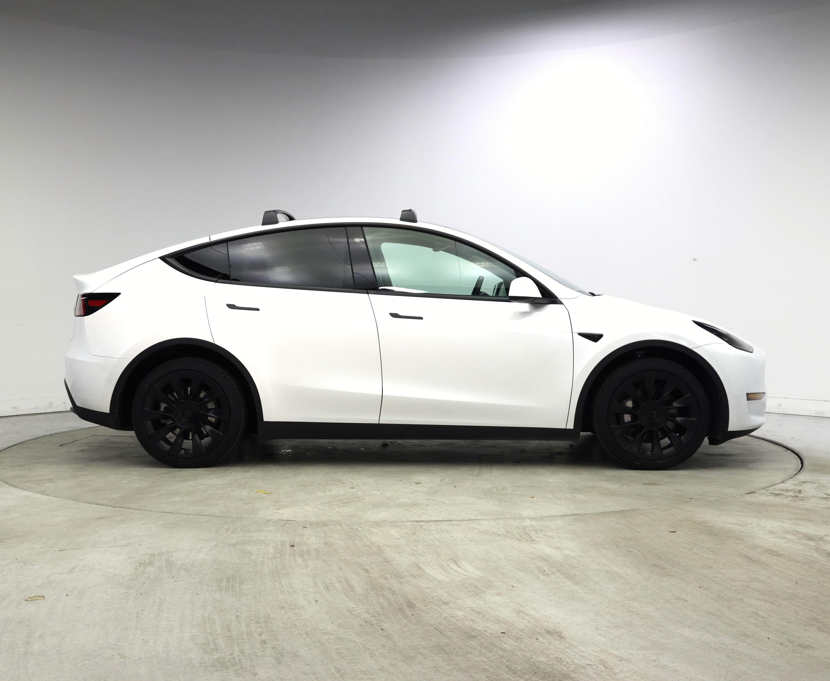 Thumbnail: 2022 Tesla Model Y - 7