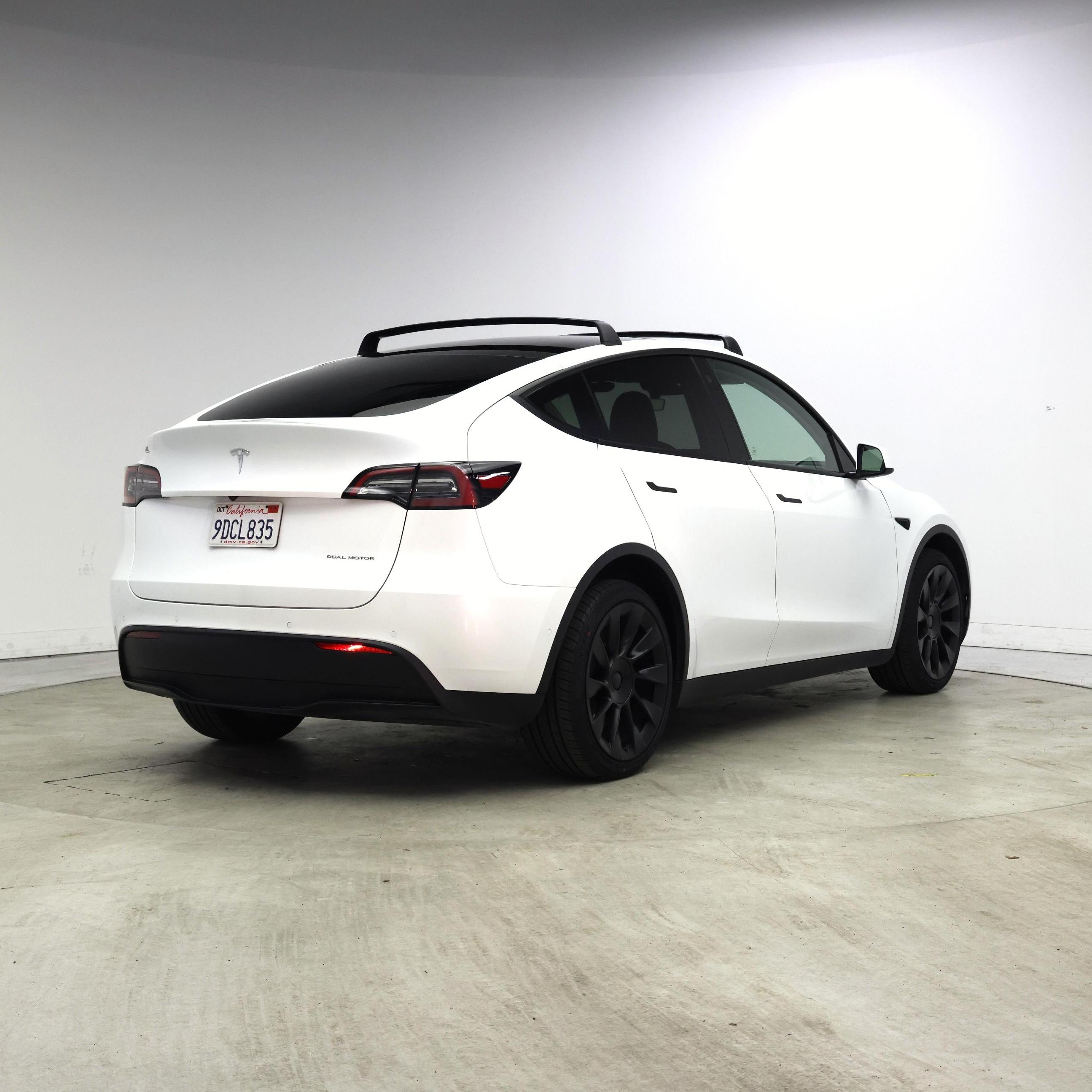 Thumbnail: 2022 Tesla Model Y - 8