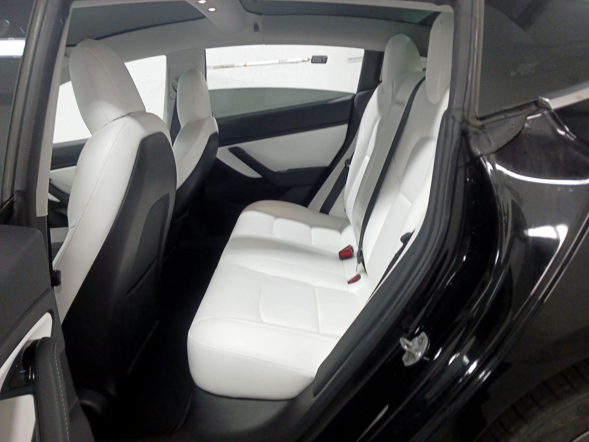 Thumbnail: 2019 Tesla Model 3 - 18