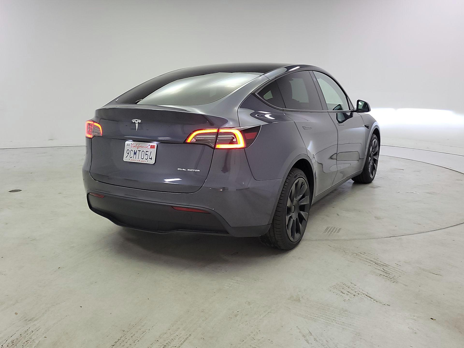 Thumbnail: 2022 Tesla Model Y - 5