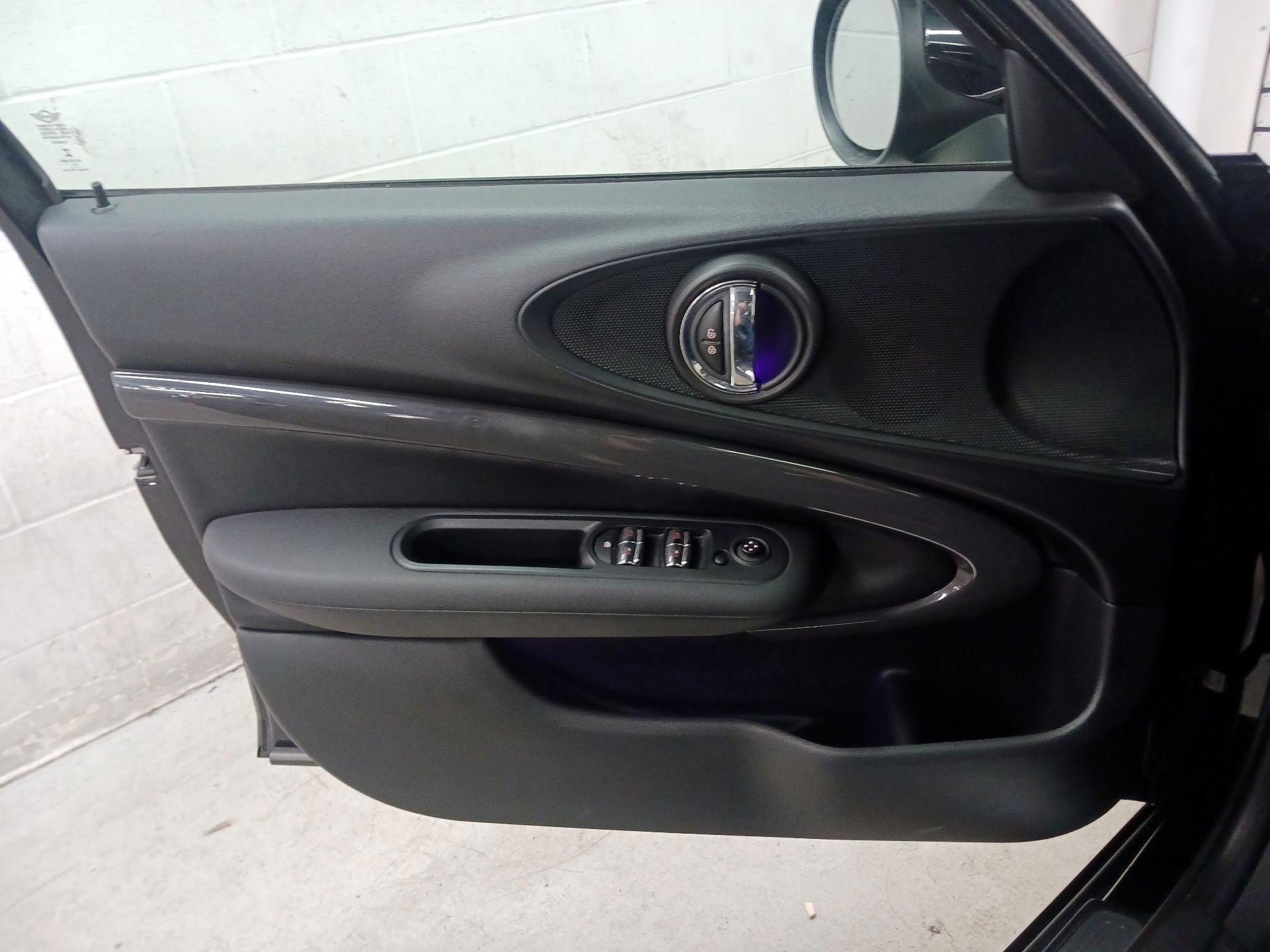 Thumbnail: 2017 MINI Cooper Clubman - 12