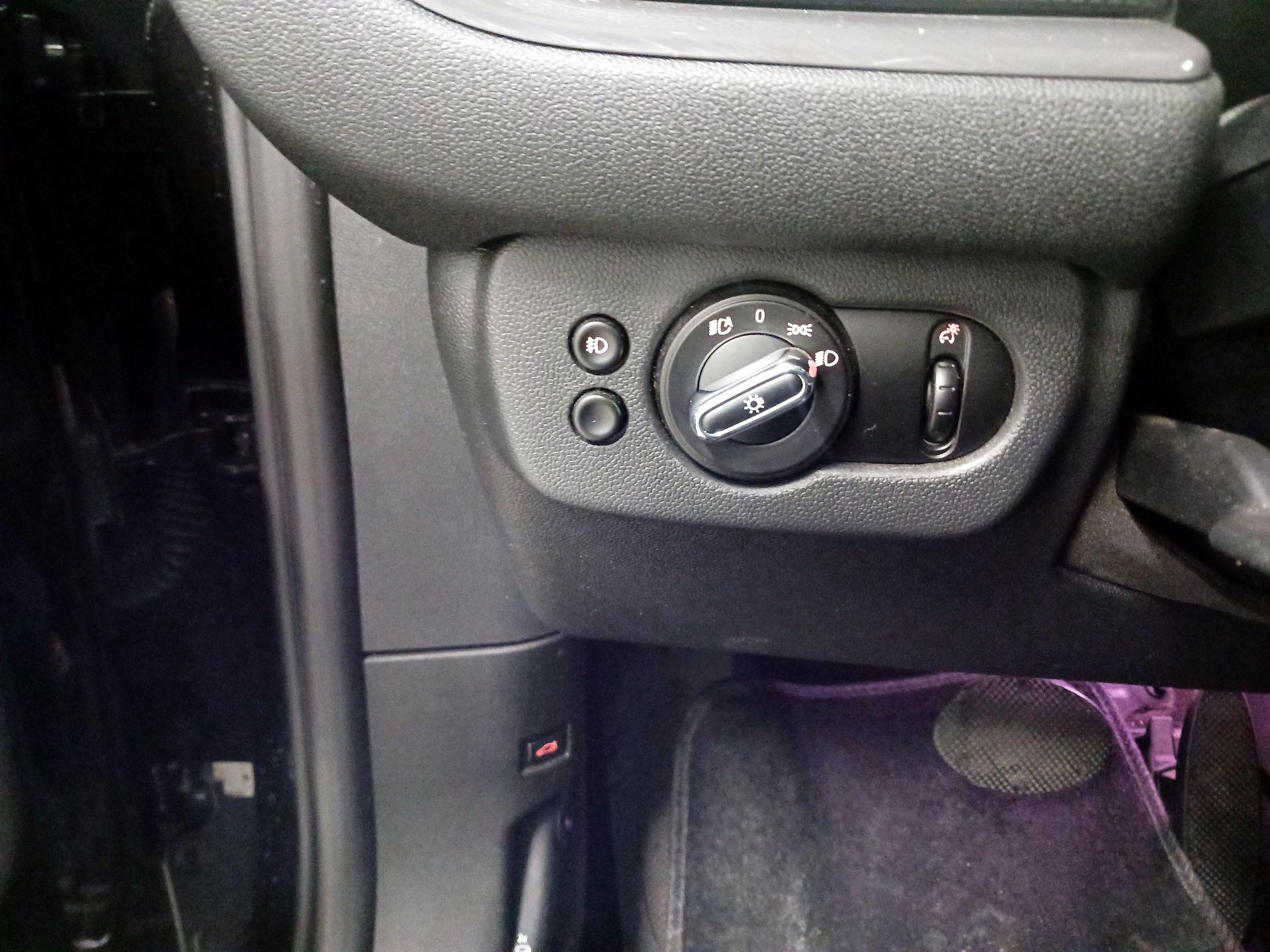 Thumbnail: 2017 MINI Cooper Clubman - 13