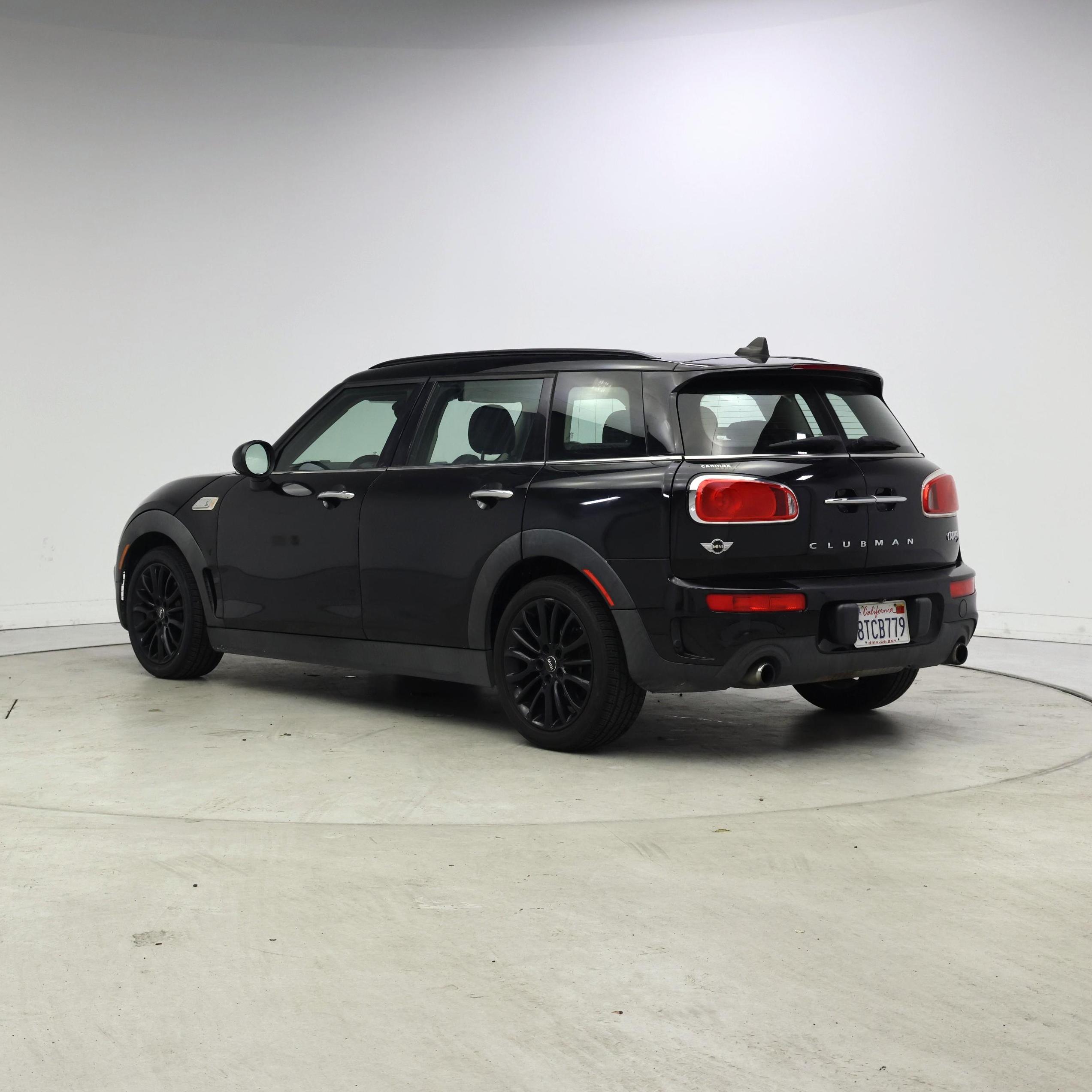 Thumbnail: 2017 MINI Cooper Clubman - 2