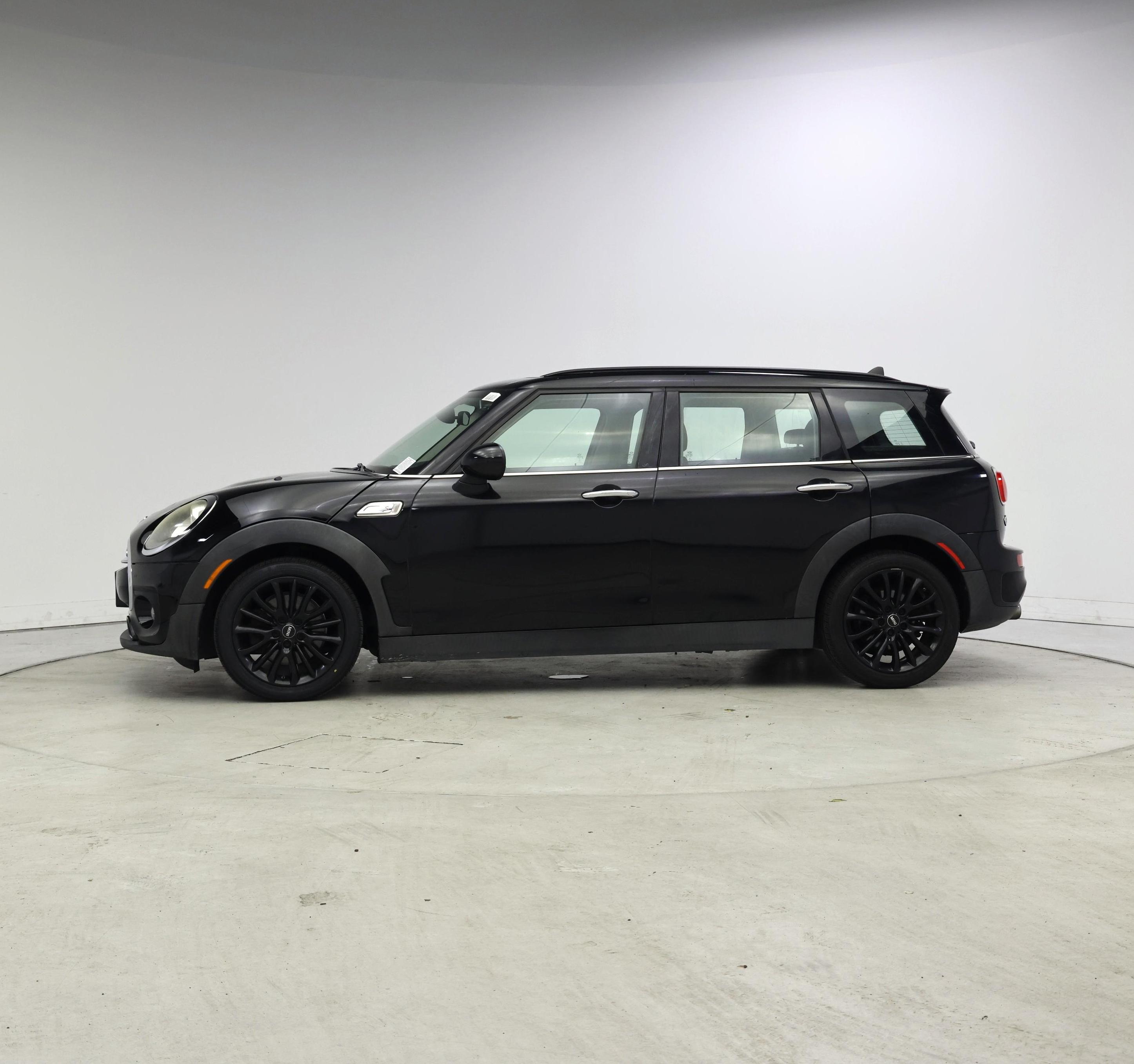 Thumbnail: 2017 MINI Cooper Clubman - 3