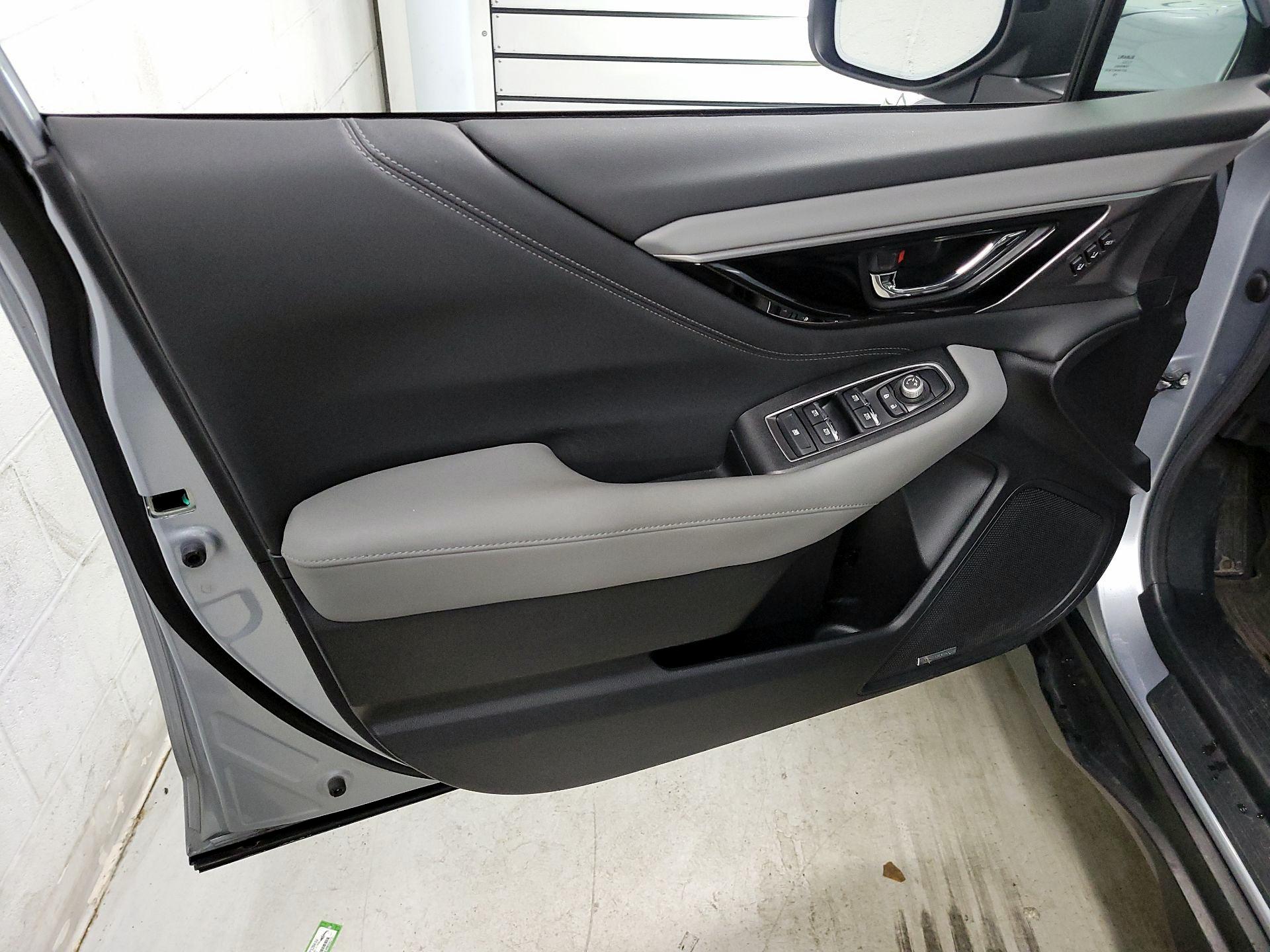 Thumbnail: 2020 Subaru Outback - 10