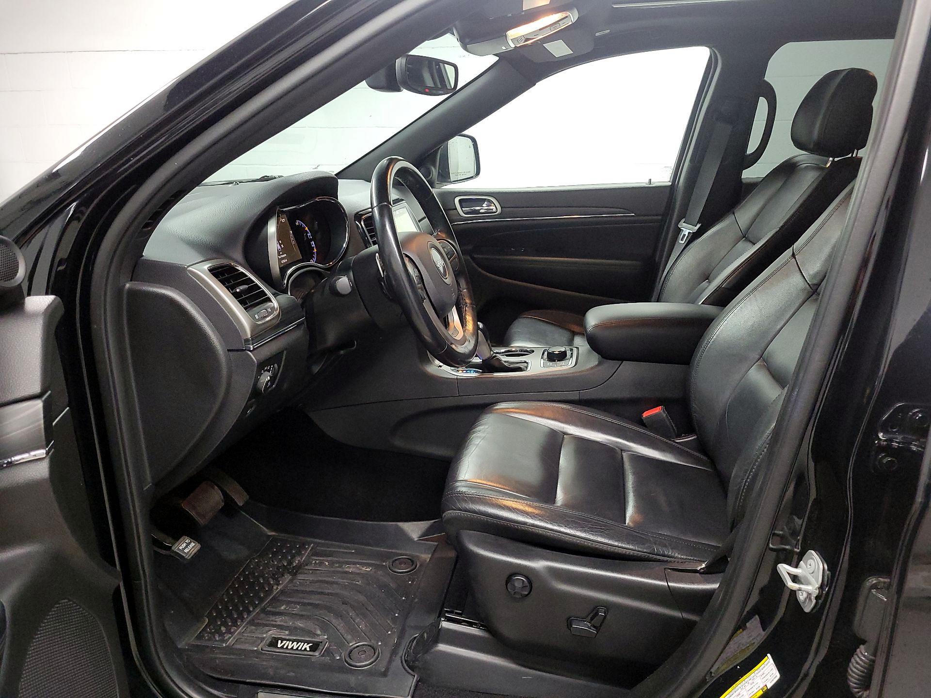 Thumbnail: 2020 Jeep Grand Cherokee - 9