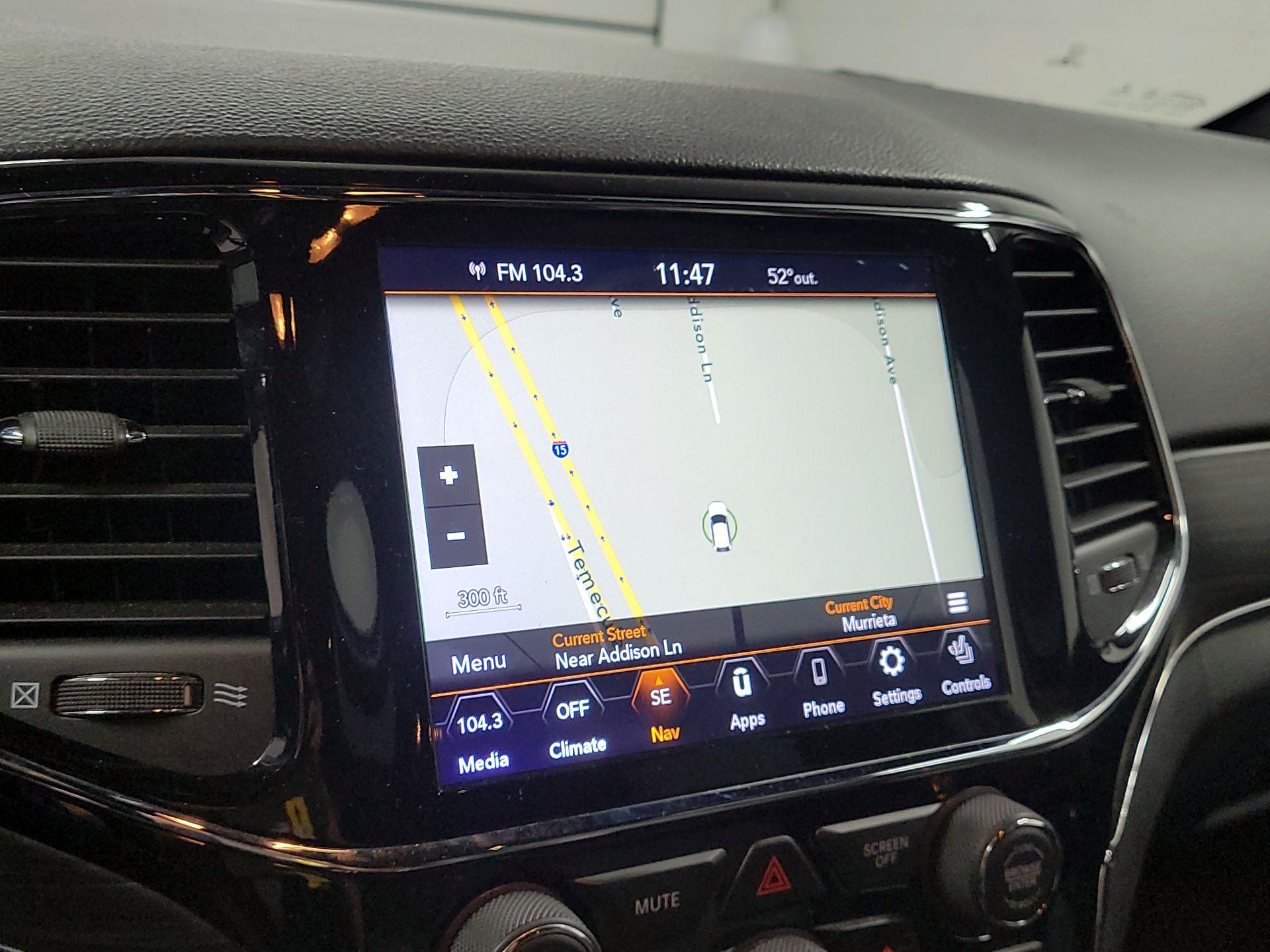 Thumbnail: 2020 Jeep Grand Cherokee - 12