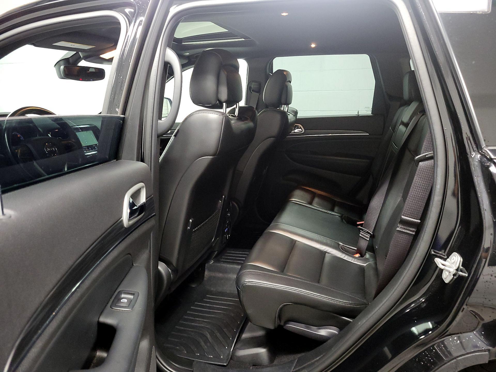 Thumbnail: 2020 Jeep Grand Cherokee - 19