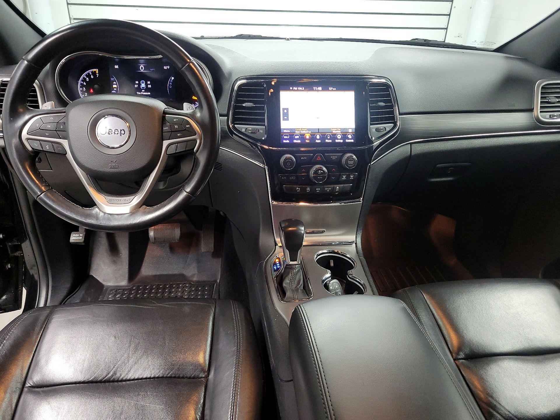 Thumbnail: 2020 Jeep Grand Cherokee - 8