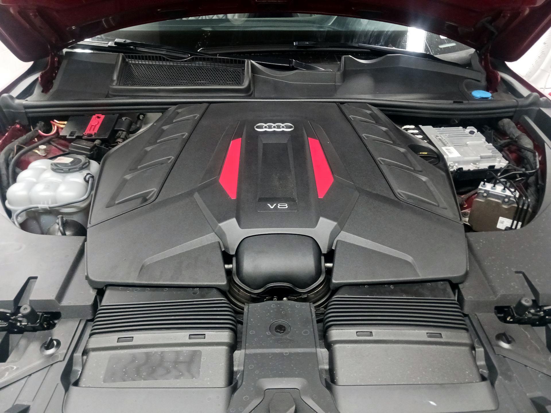 Thumbnail: 2020 Audi SQ7 - 16