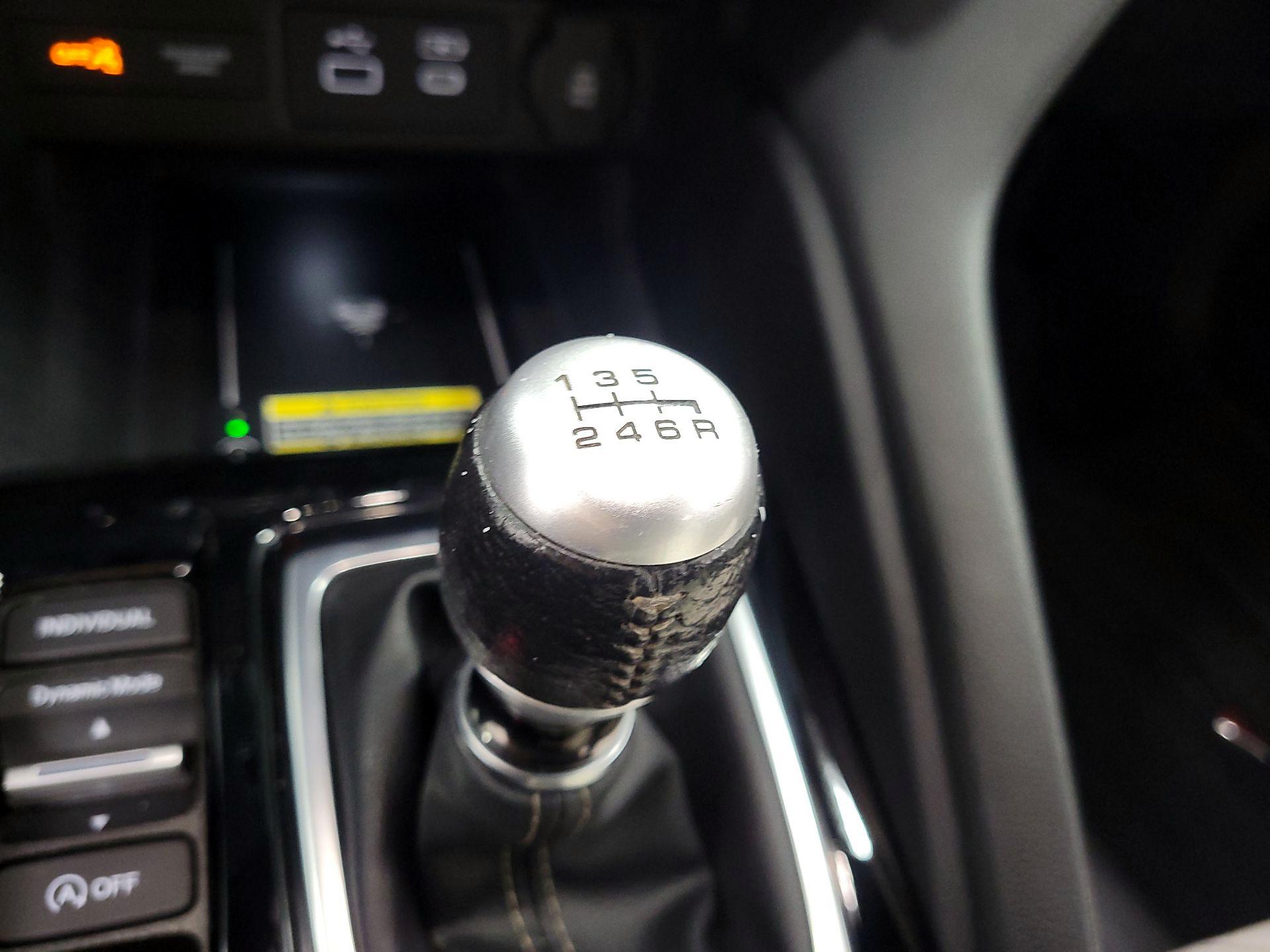 Thumbnail: 2023 Acura Integra - 14