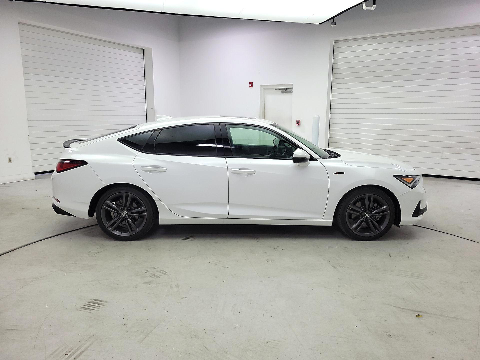 Thumbnail: 2023 Acura Integra - 4