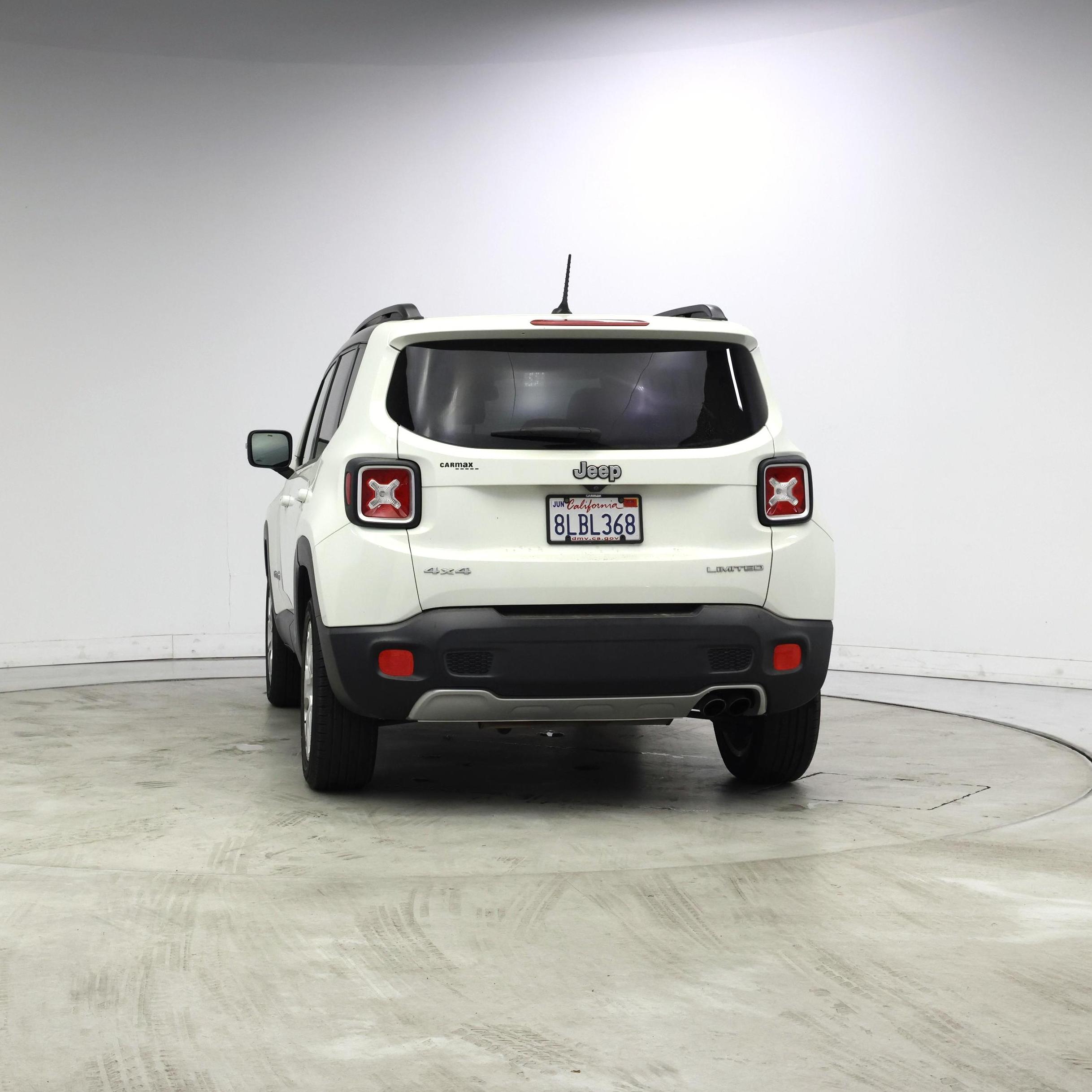 Thumbnail: 2016 Jeep Renegade - 6