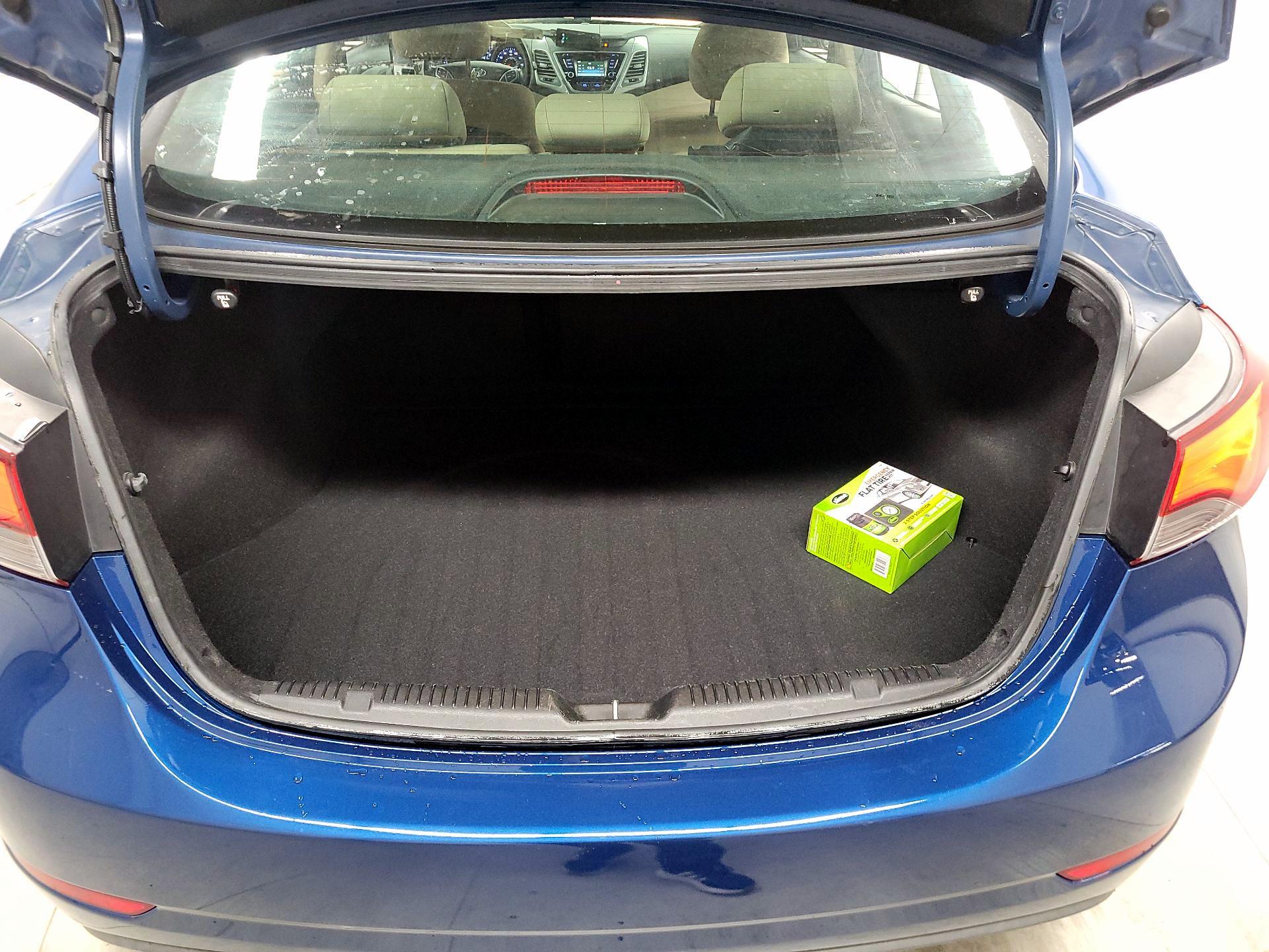 Thumbnail: 2016 Hyundai Elantra - 16