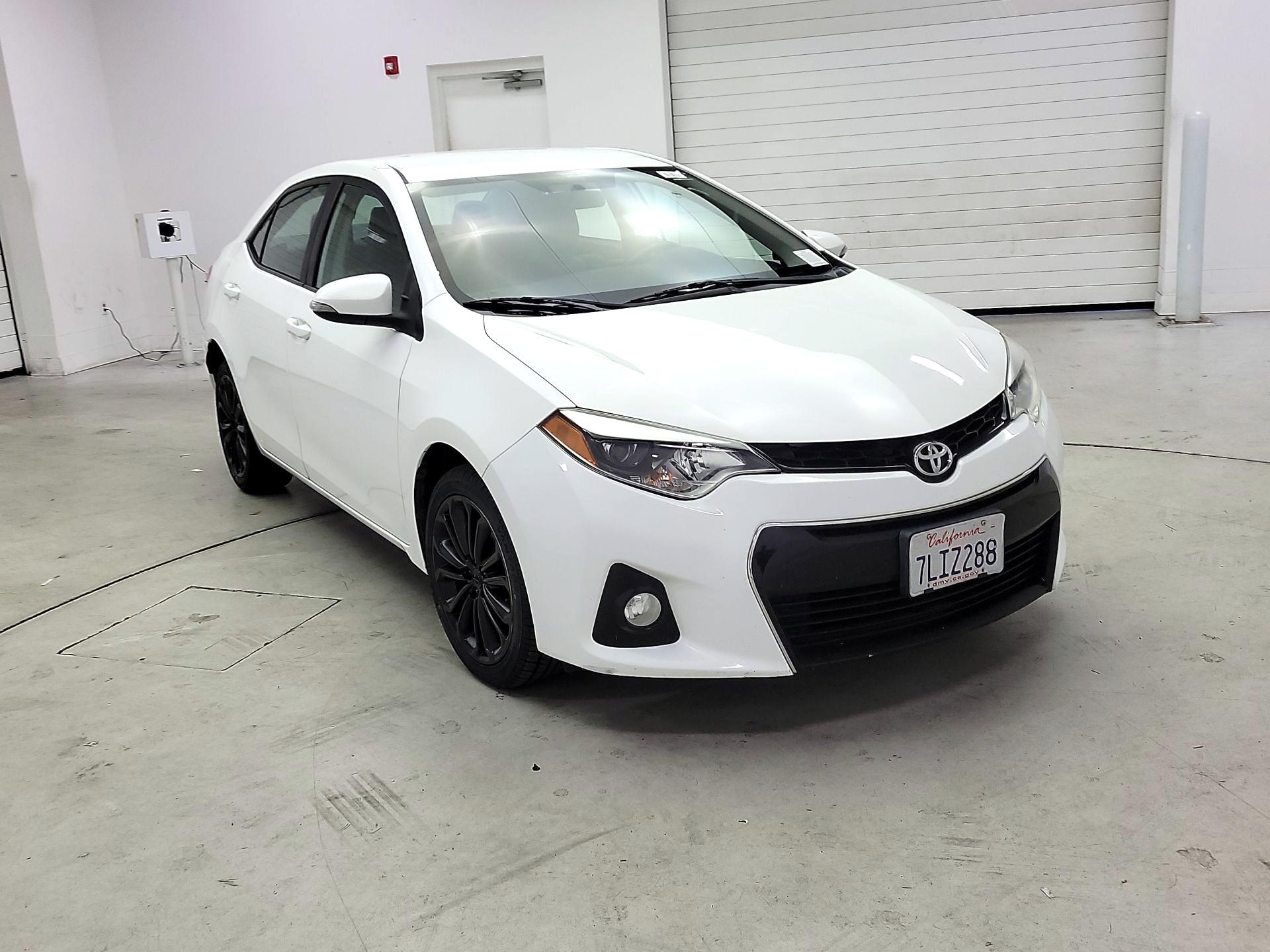 Thumbnail: 2015 Toyota Corolla - 1