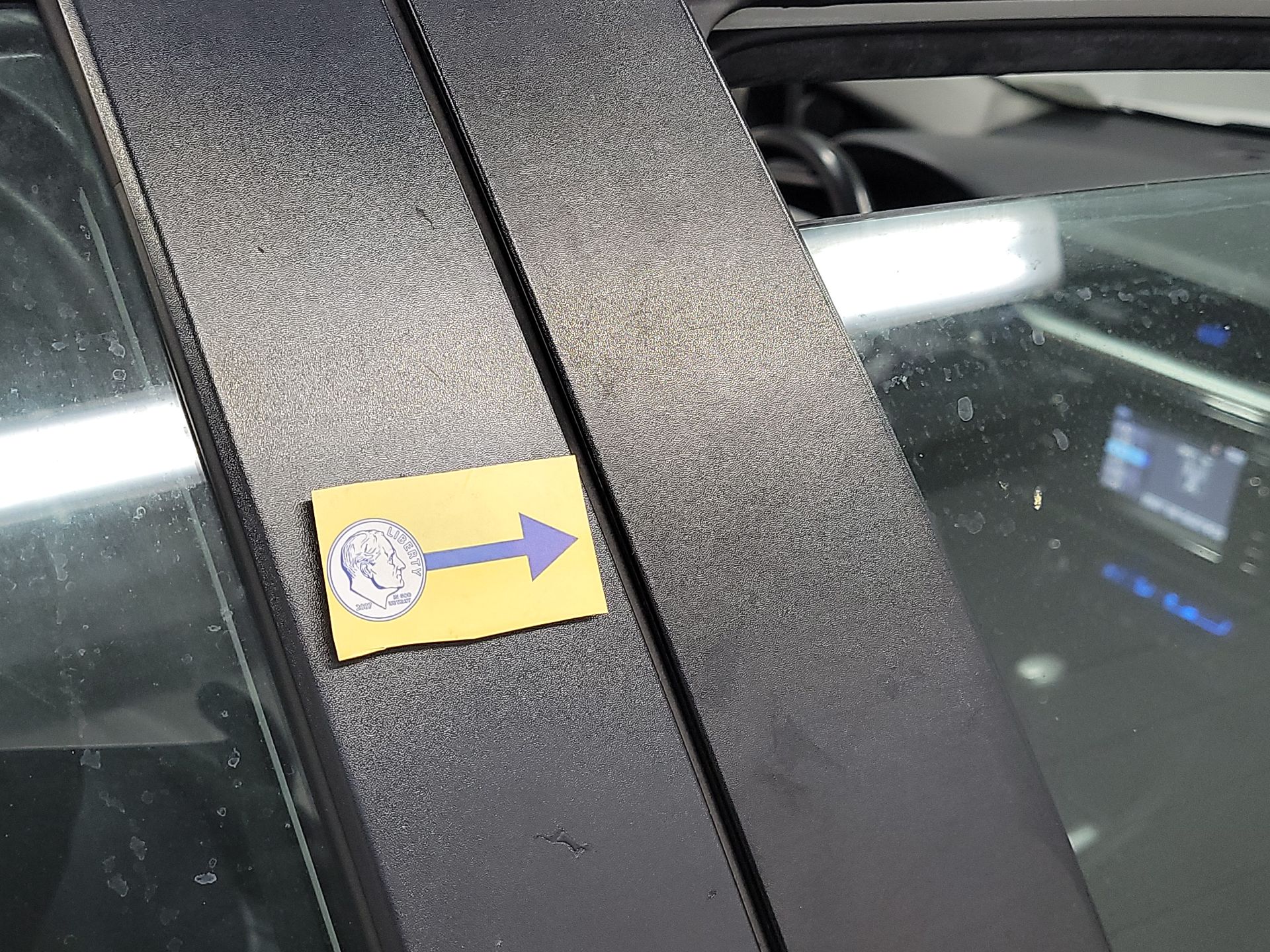 Thumbnail: 2015 Toyota Corolla - 18