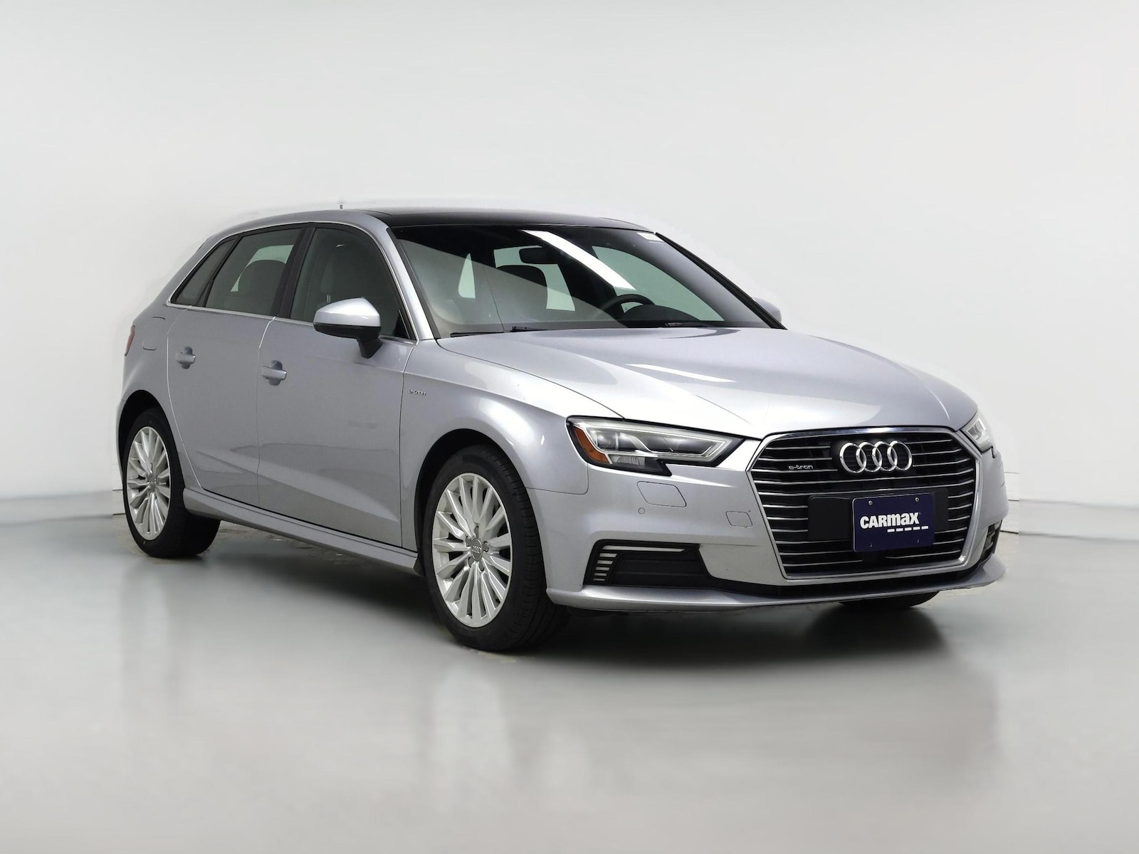 2017 Audi A3 Sportback e-tron Premium Plus