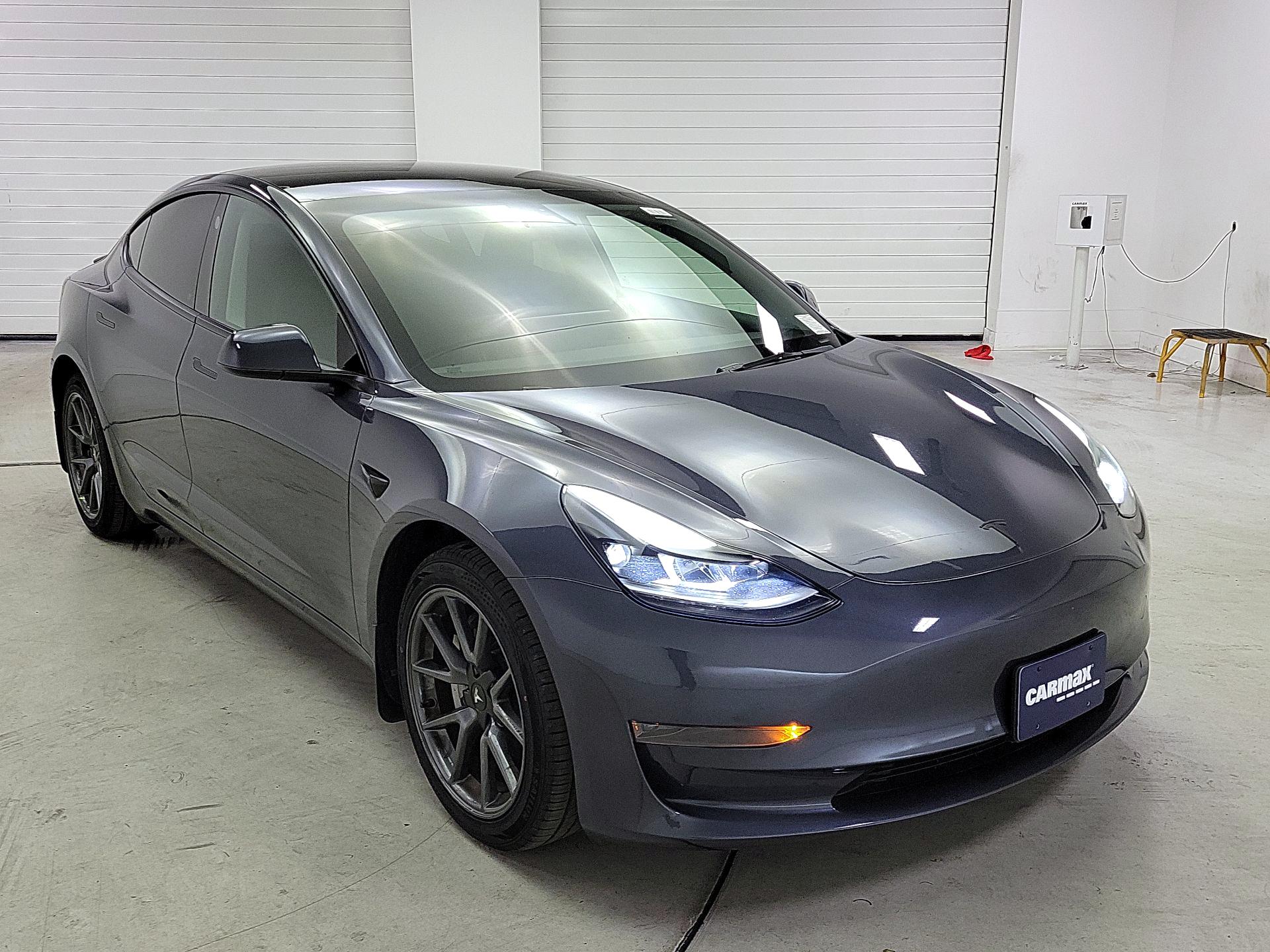 Thumbnail: 2023 Tesla Model 3 - 1