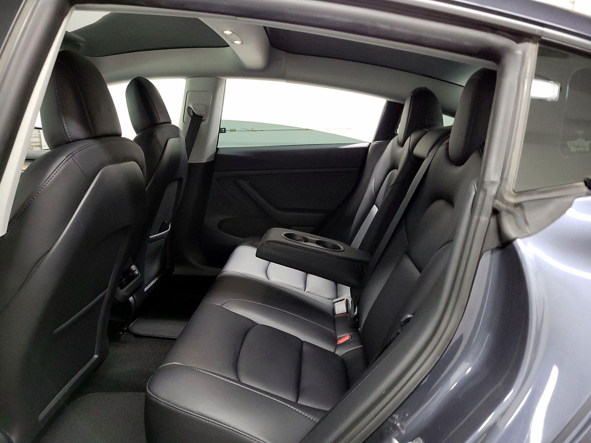 Thumbnail: 2023 Tesla Model 3 - 15