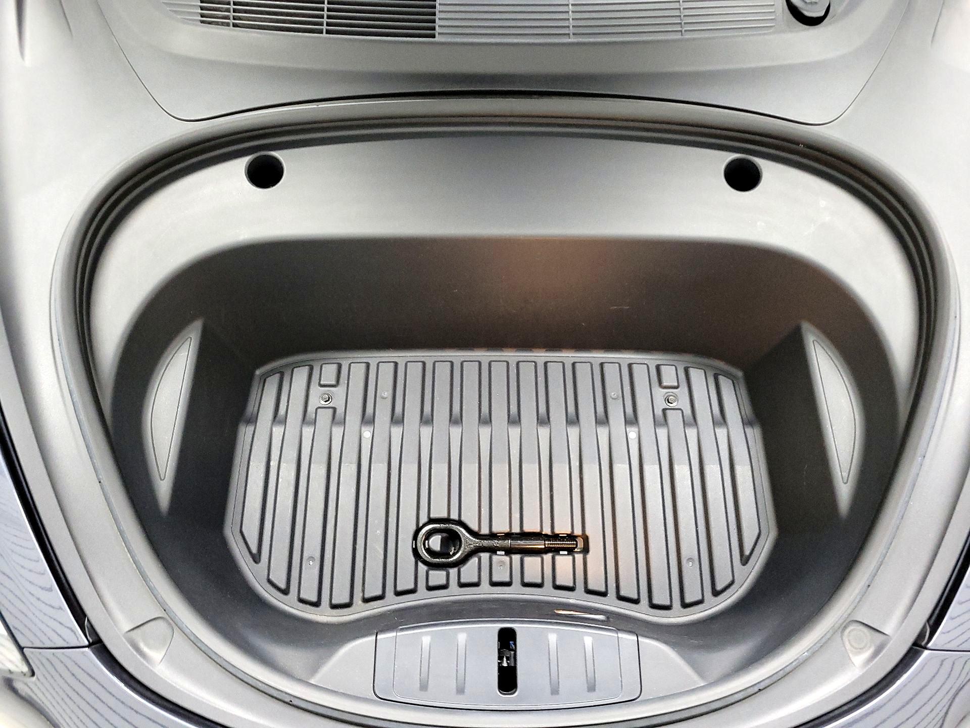 Thumbnail: 2023 Tesla Model 3 - 17