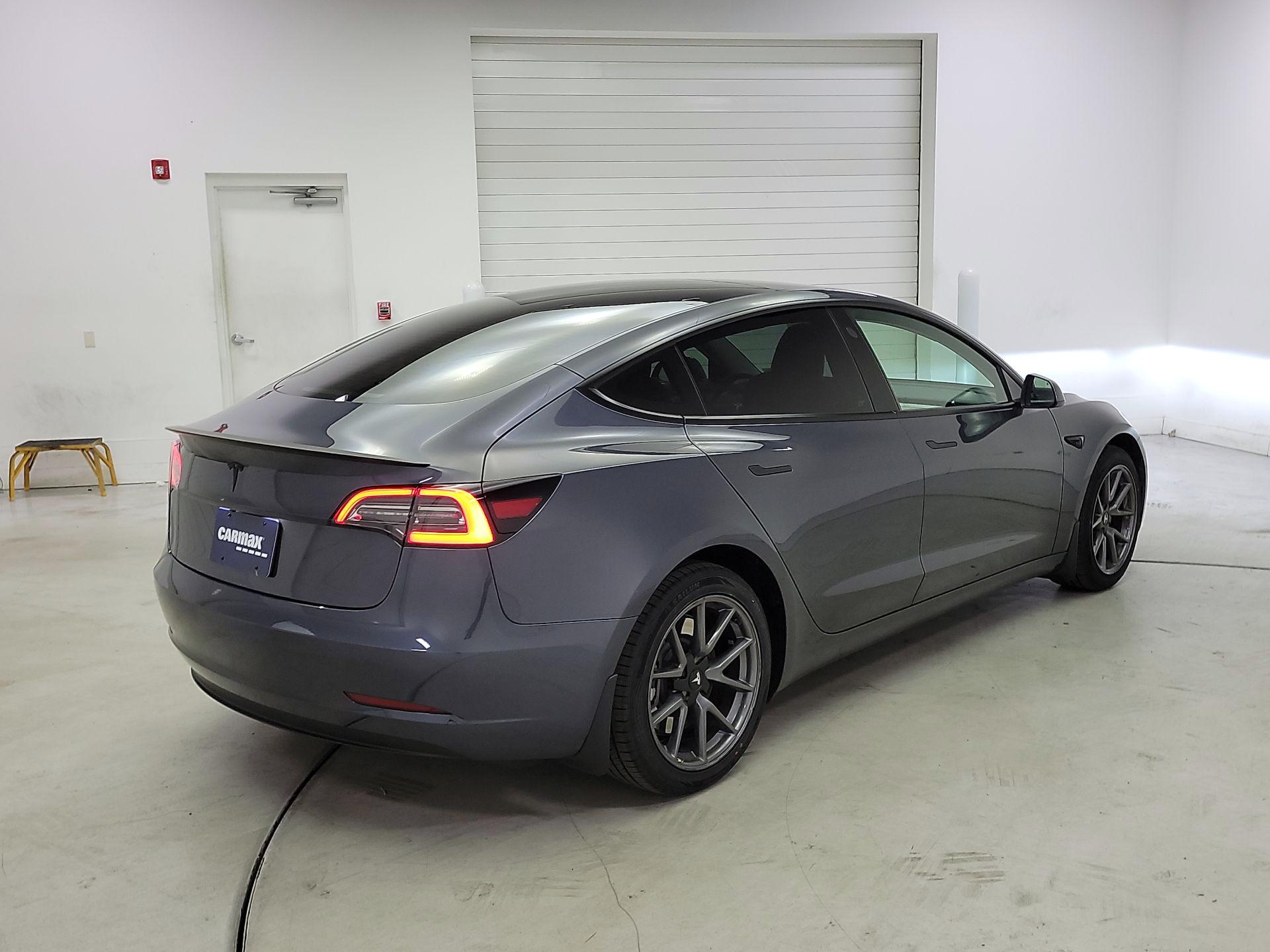 Thumbnail: 2023 Tesla Model 3 - 5