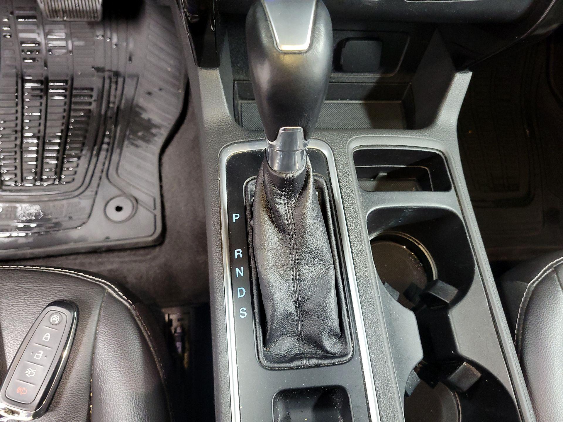 Thumbnail: 2017 Ford Escape - 15