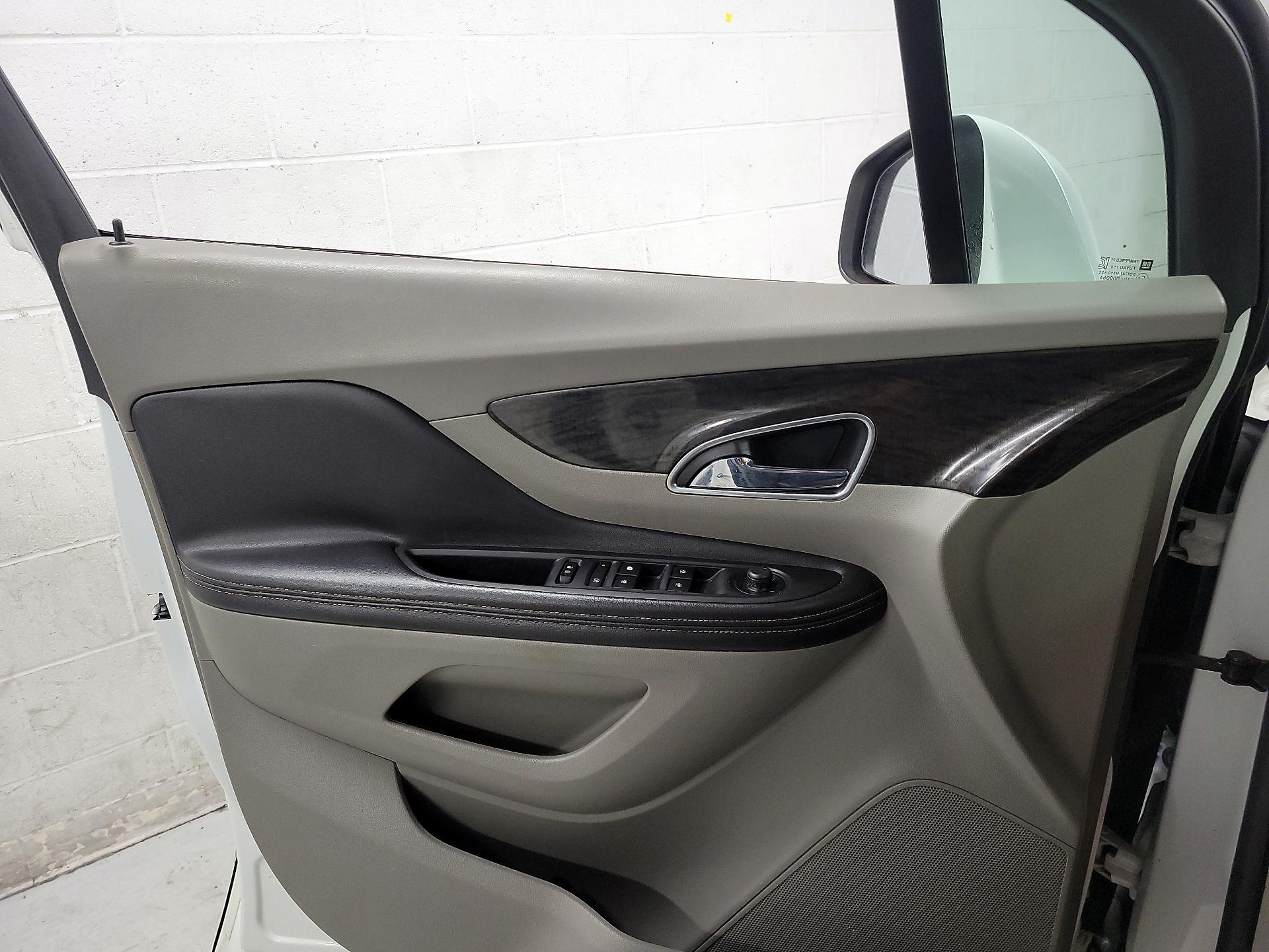 Thumbnail: 2015 Buick Encore - 12