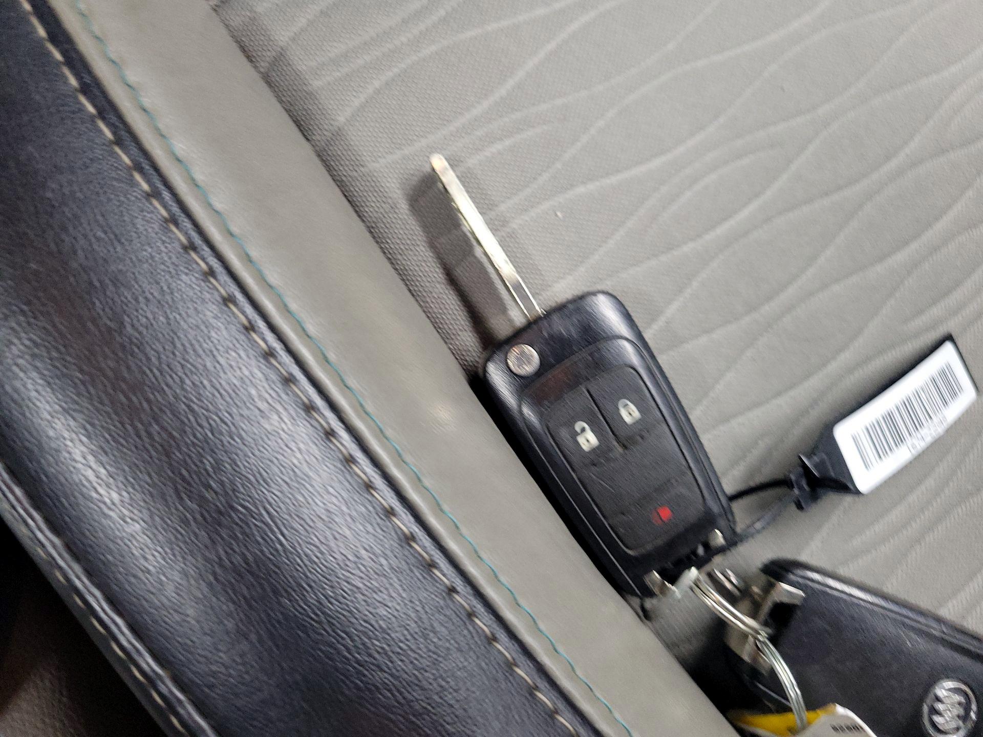 Thumbnail: 2015 Buick Encore - 20