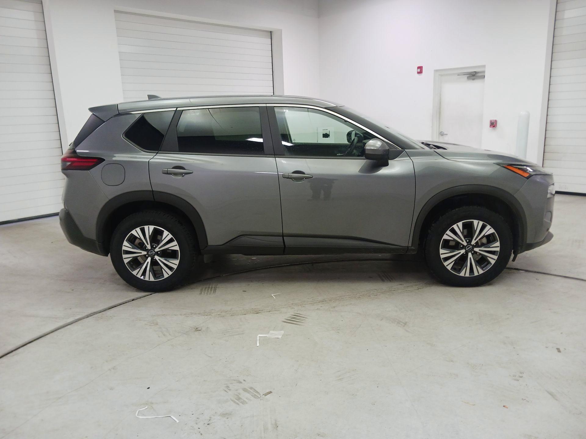 Thumbnail: 2023 Nissan Rogue - 4