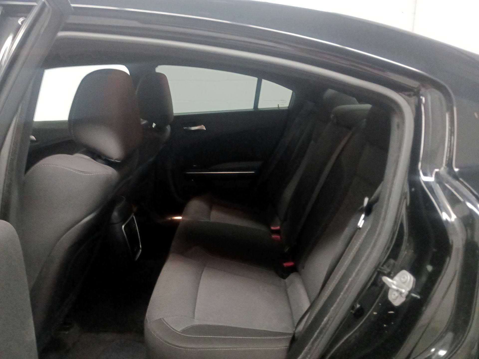 Thumbnail: 2017 Dodge Charger - 16