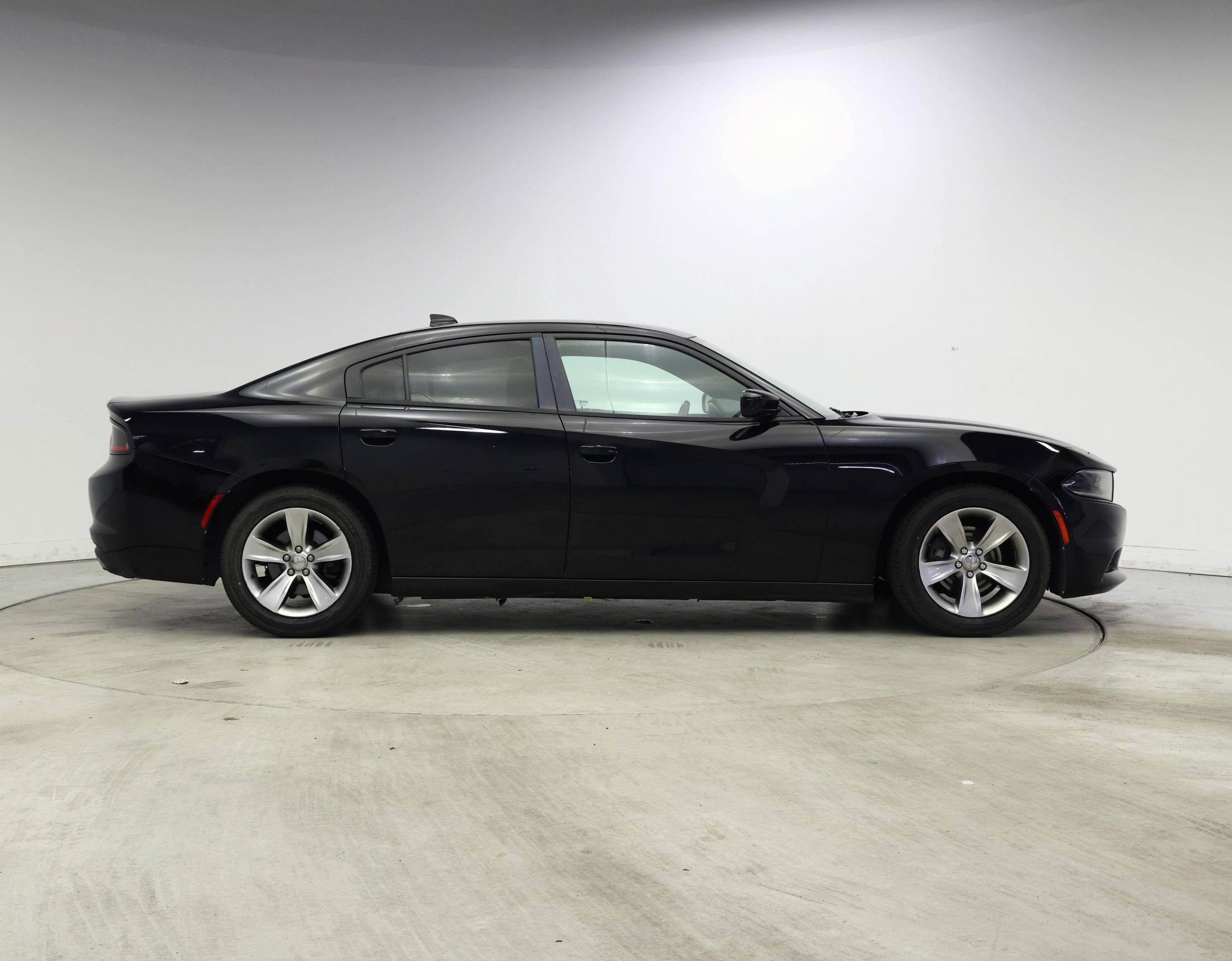 Thumbnail: 2017 Dodge Charger - 7