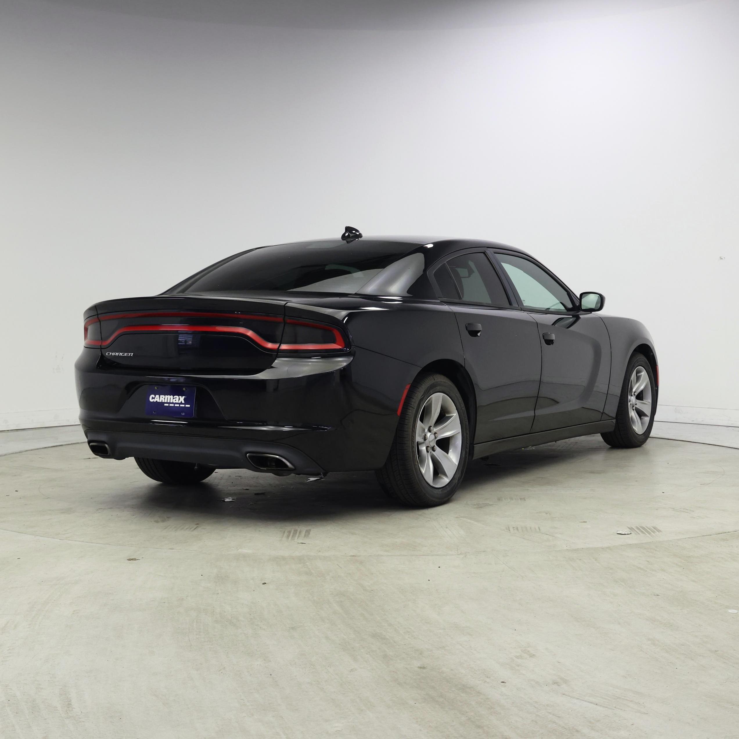 Thumbnail: 2017 Dodge Charger - 8