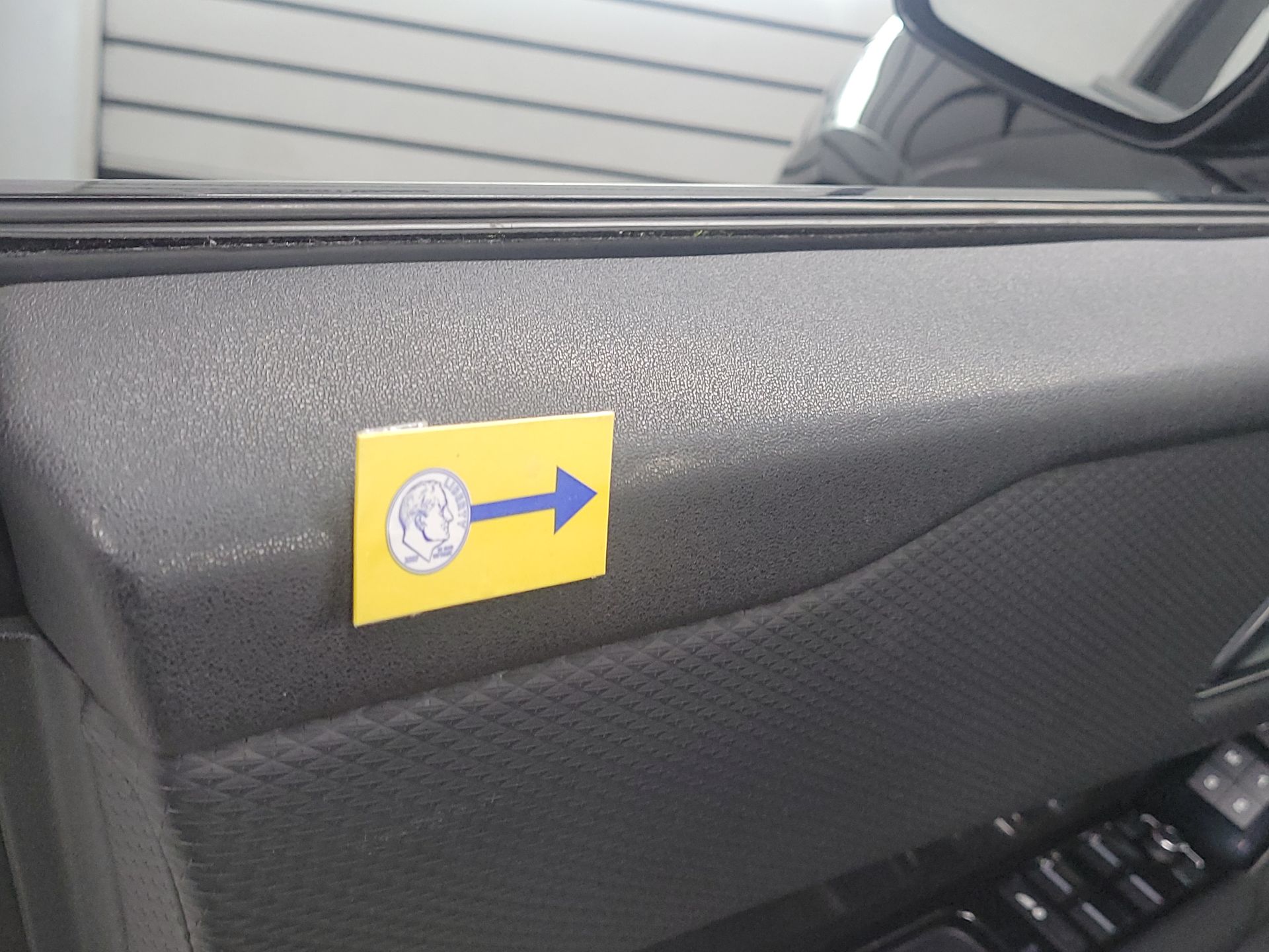 Thumbnail: 2019 Land Rover Range Rover Velar - 19