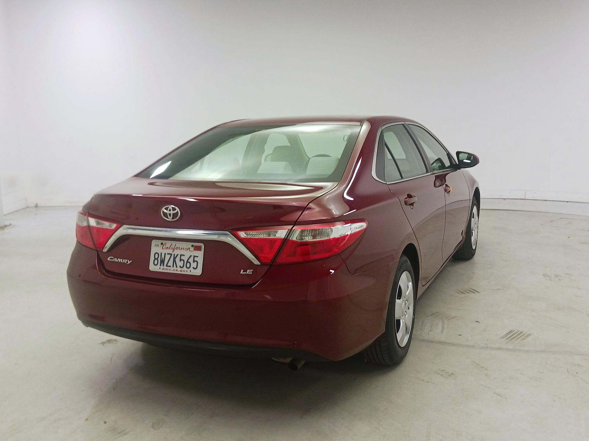 Thumbnail: 2017 Toyota Camry - 5