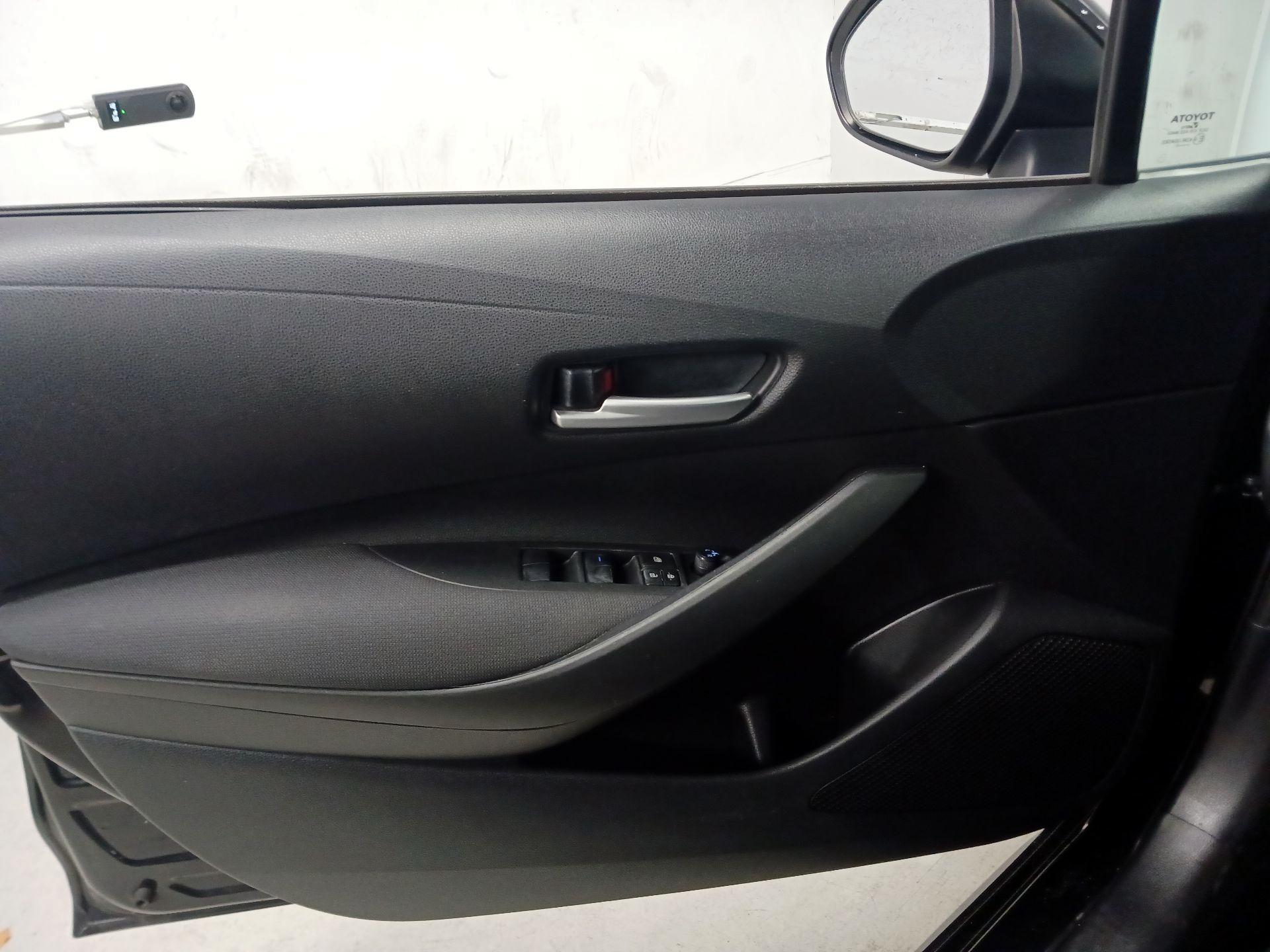 Thumbnail: 2020 Toyota Corolla - 10