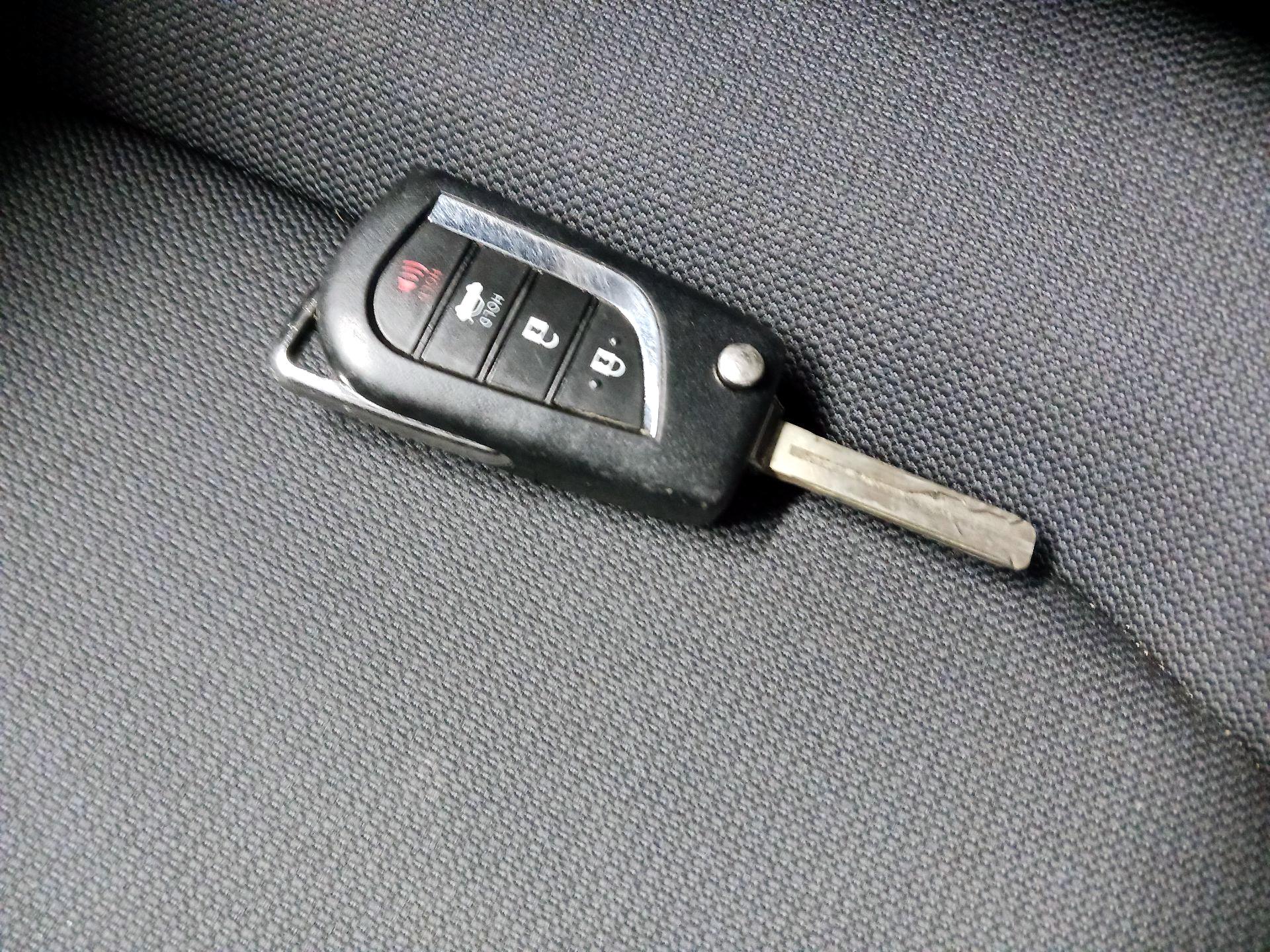 Thumbnail: 2020 Toyota Corolla - 17